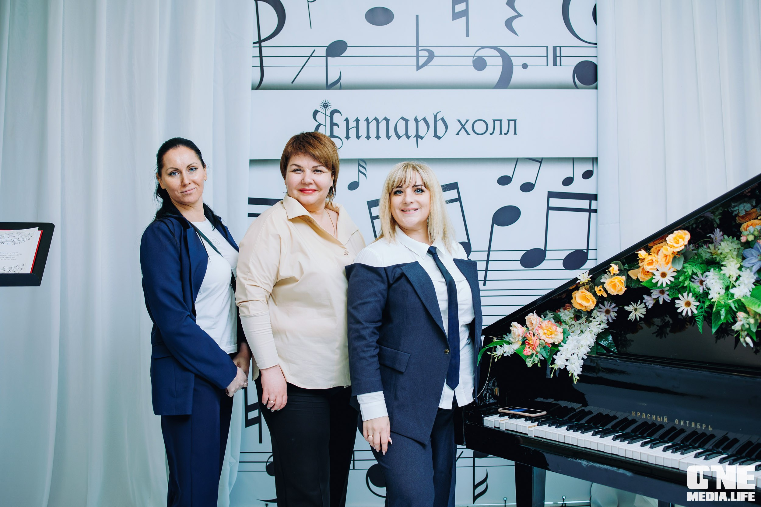 Концерт 8 марта в Янтарь холл. One Media Life: фоторепортажи, фотоотчеты с мероприятий и заведений