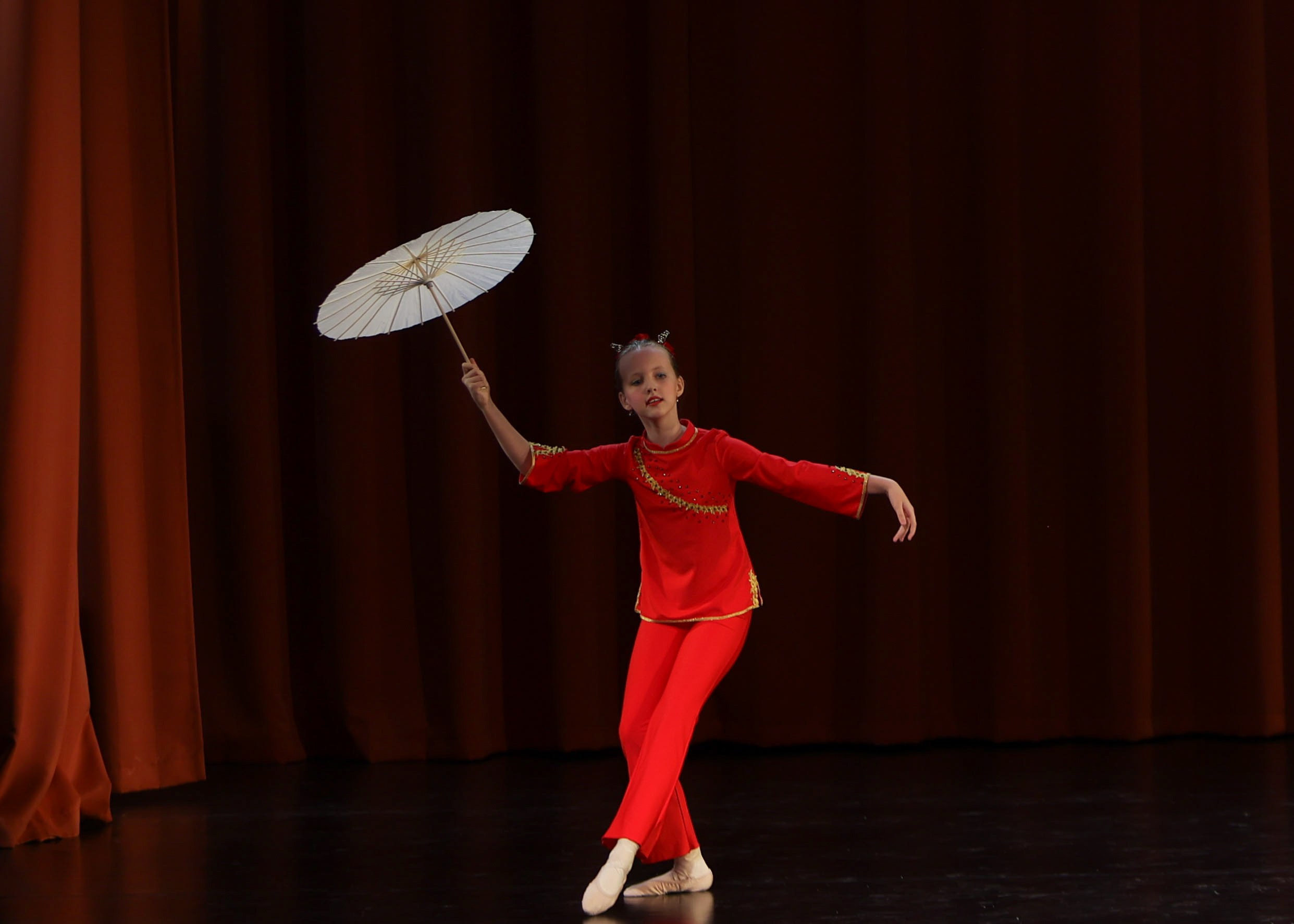 Фестиваль хореографического искусства «КУБОК ЛЕГЕНДЫ — 2025». Выпускные альбомы и школьный фотограф в Подольске, Троицке, Щербинке, Москве и Московской области