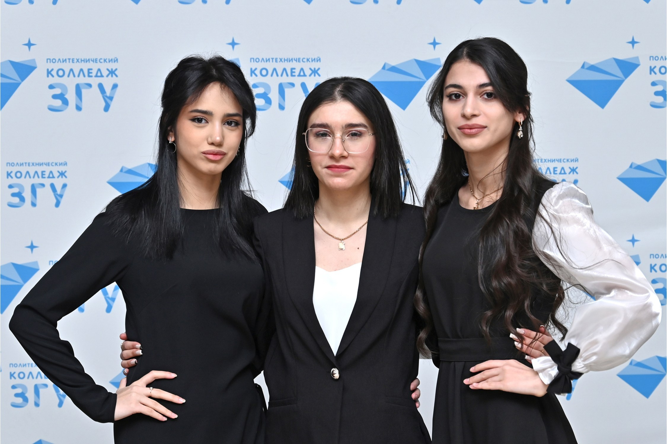 Съёмка в школе без изготовления книги. Выпускные альбомы для детских садов и школ в Норильске