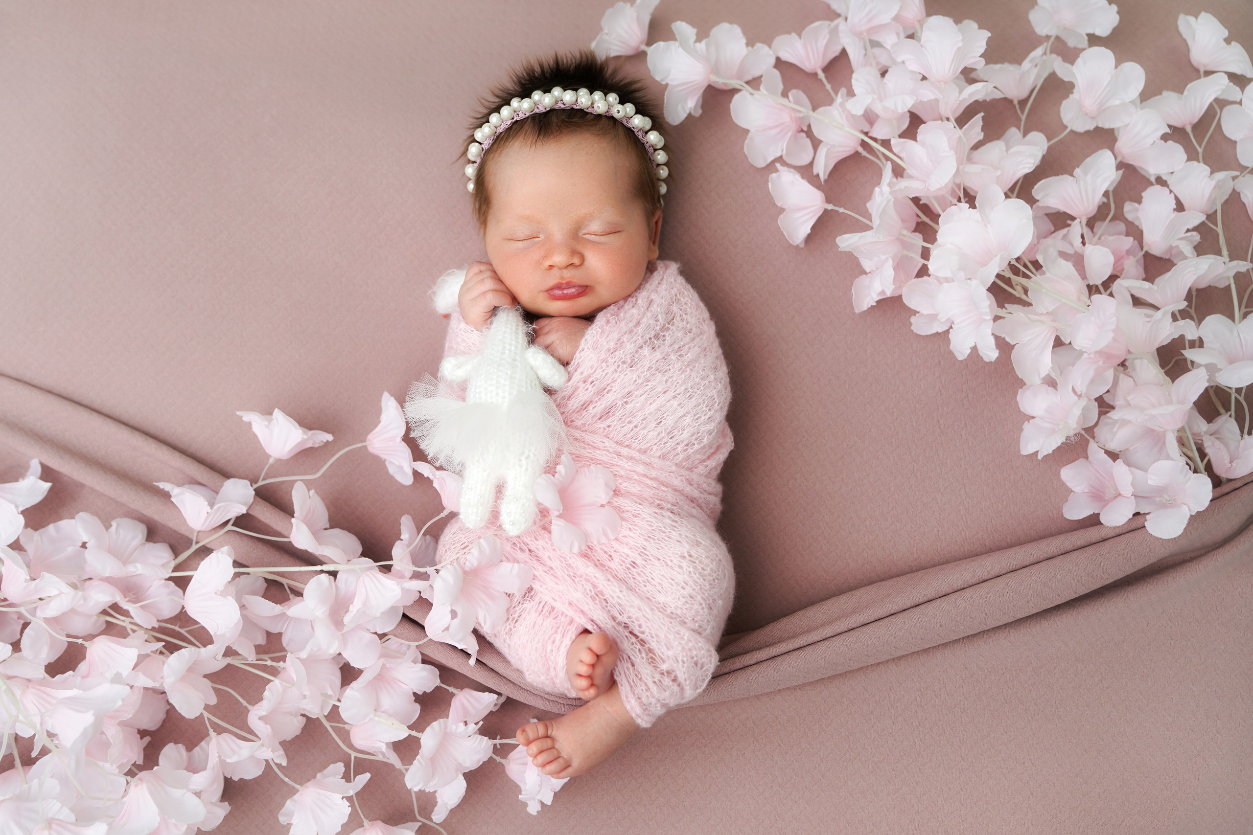 Фотосессия новорожденного (newborn). Фотограф новорожденных, детей до года и беременных в Симферополе