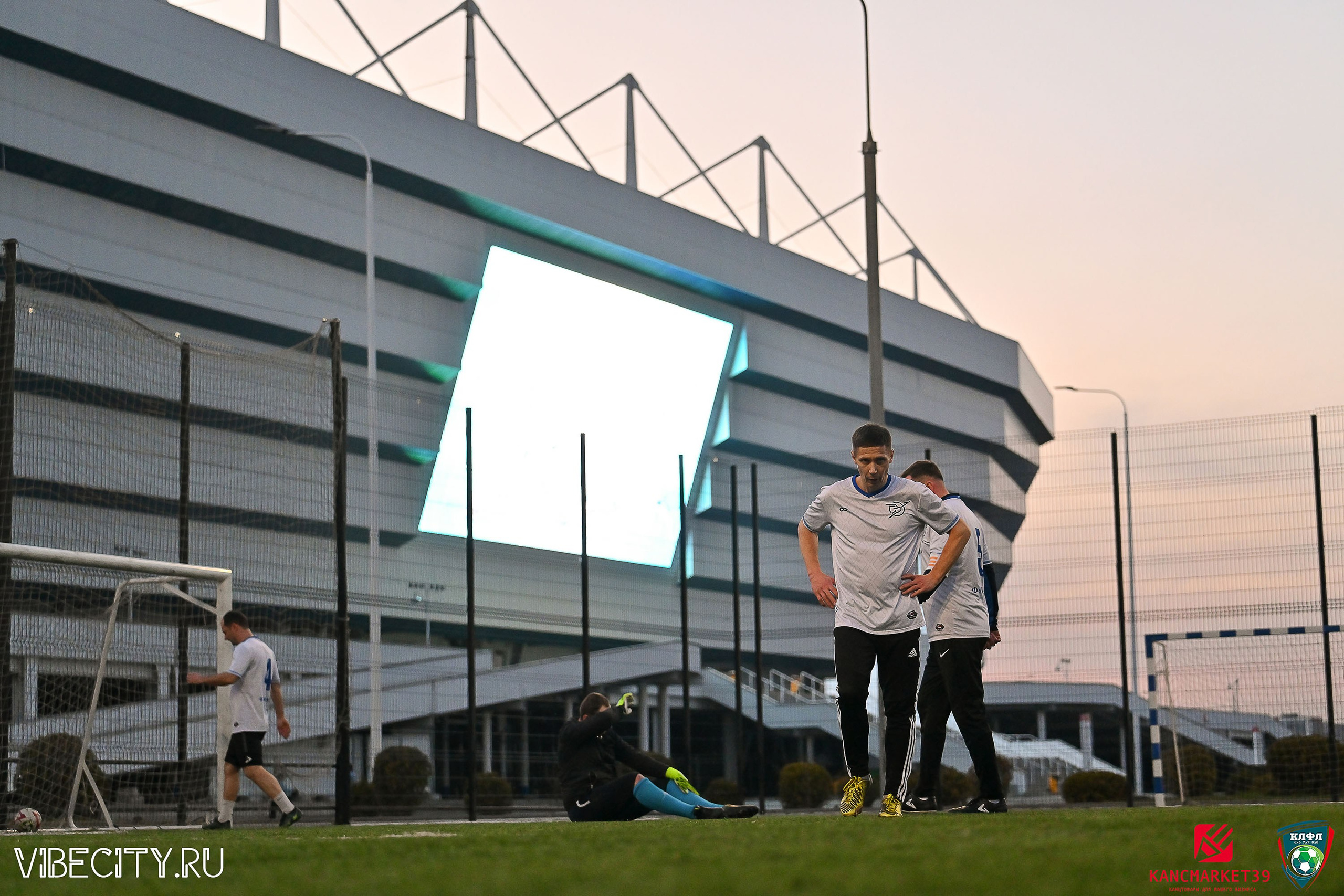 XX ЧЕМПИОНАТ КАЛИНИНГРАДСКОЙ ЛФЛ КАНЦМАРКЕТ39 сезона 2024–2025 гг. VIBECITY.RU Вайб Сити Ру Фоторепортажи Фотоотчеты Калининград