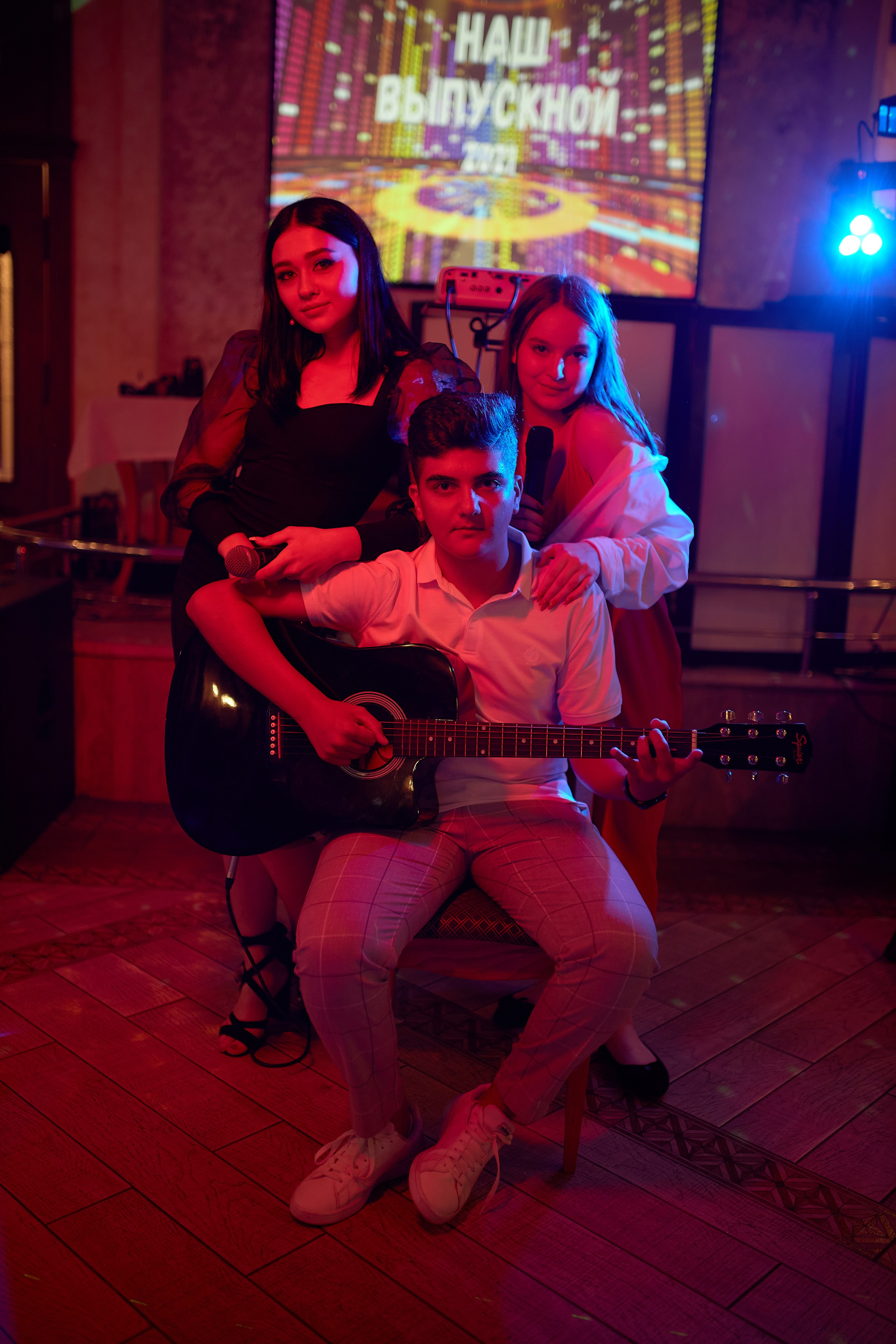 Выпускной в школе. Фотограф Эдуард Леньков. Ростов-на-Дону