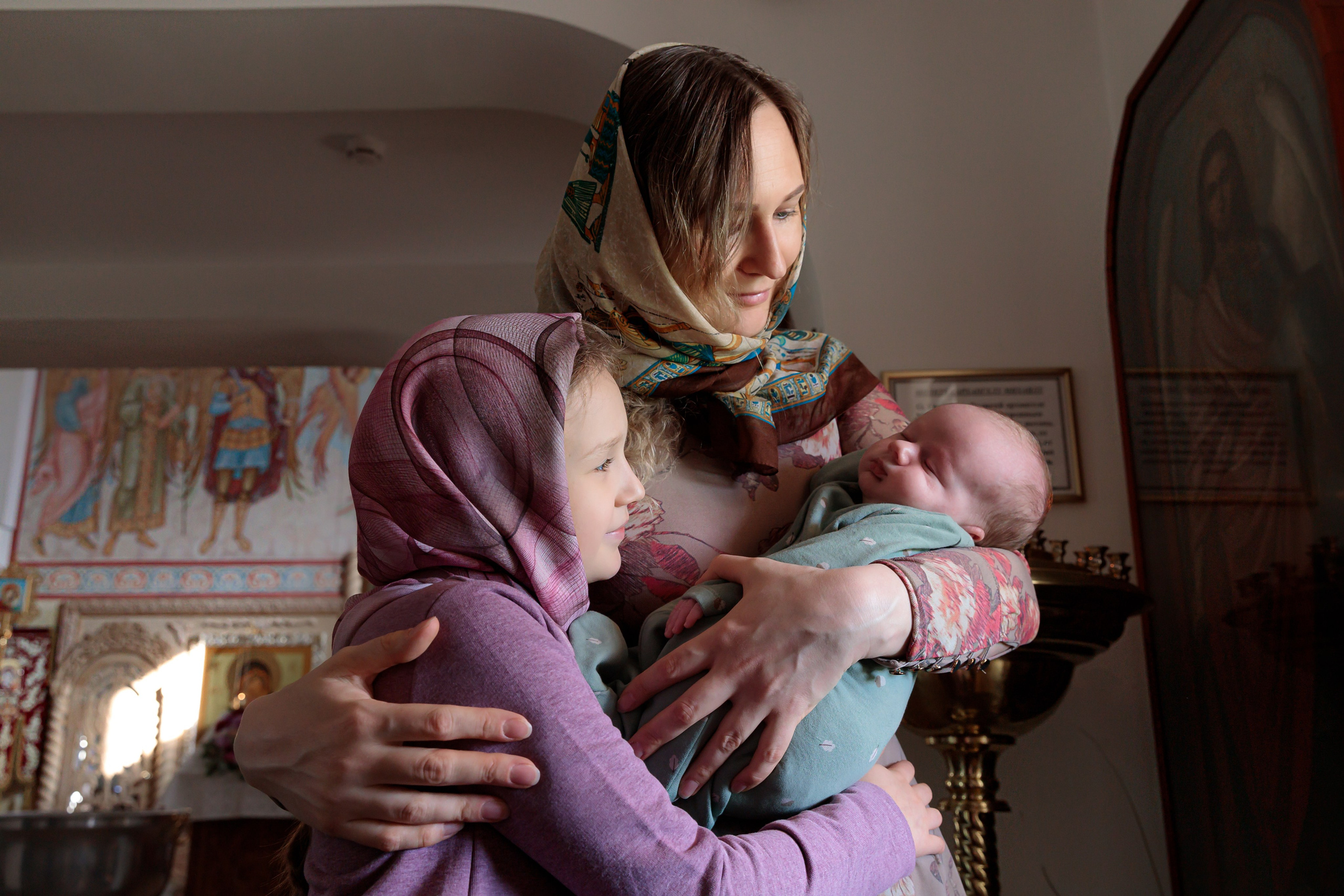 Фотограф на Крещение в Санкт-Петербурге. Фотосессии в студии СПб Портретный фотограф — Юрий Торлопов