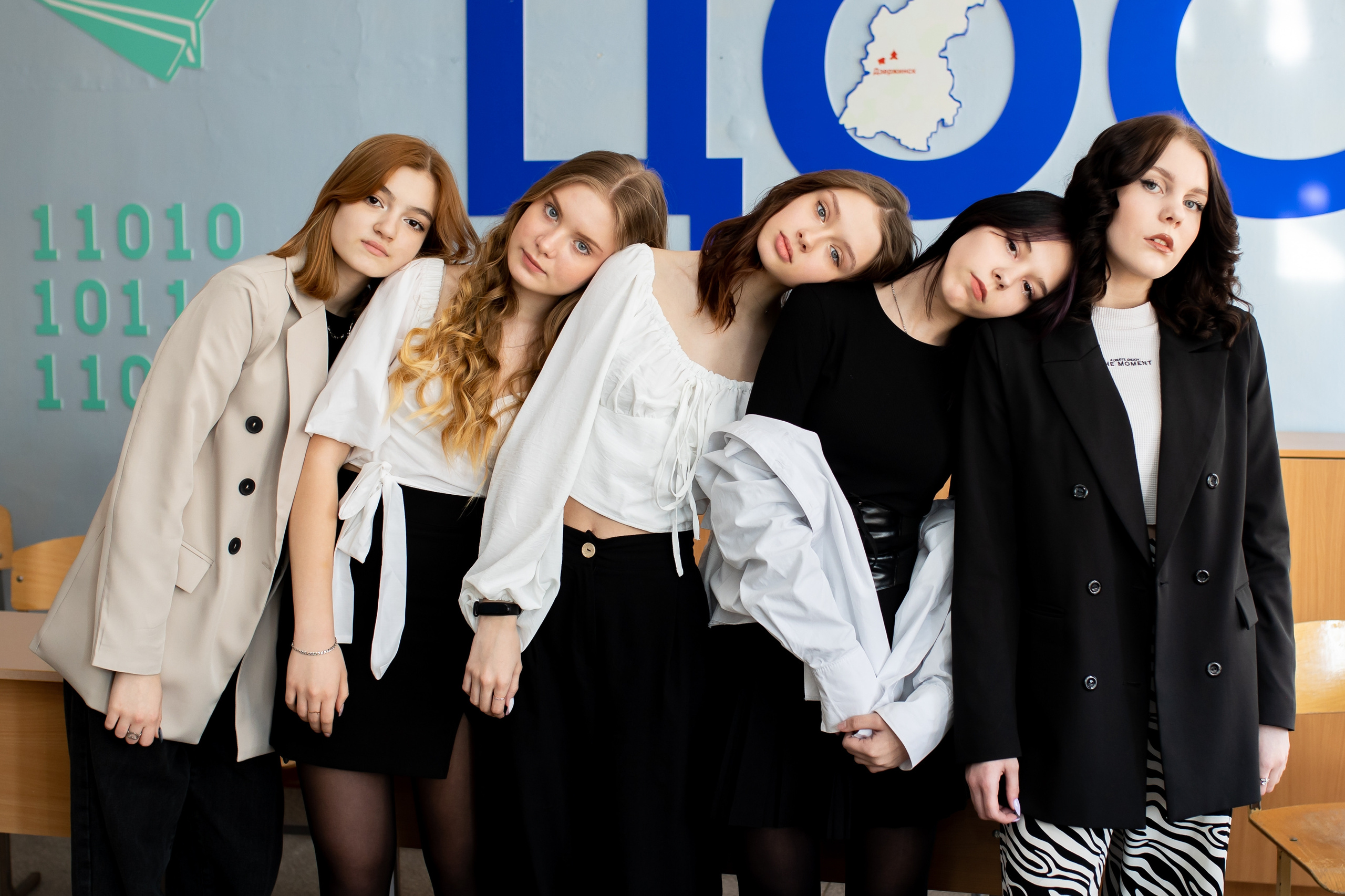 9 и 11 классы (КНИГИ) 3600р. Фотограф Алёна Финашова