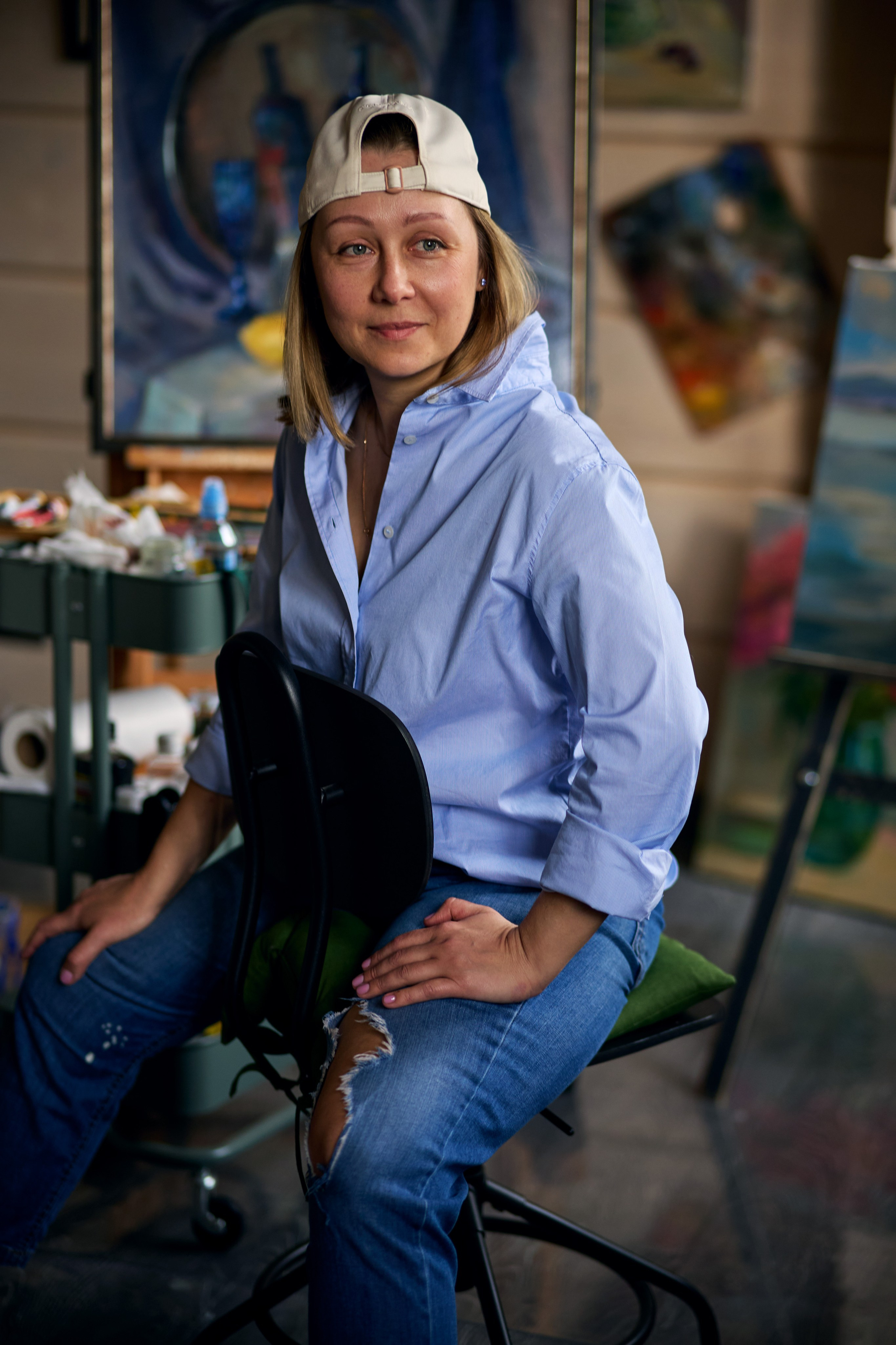 Фото в мастерской художника