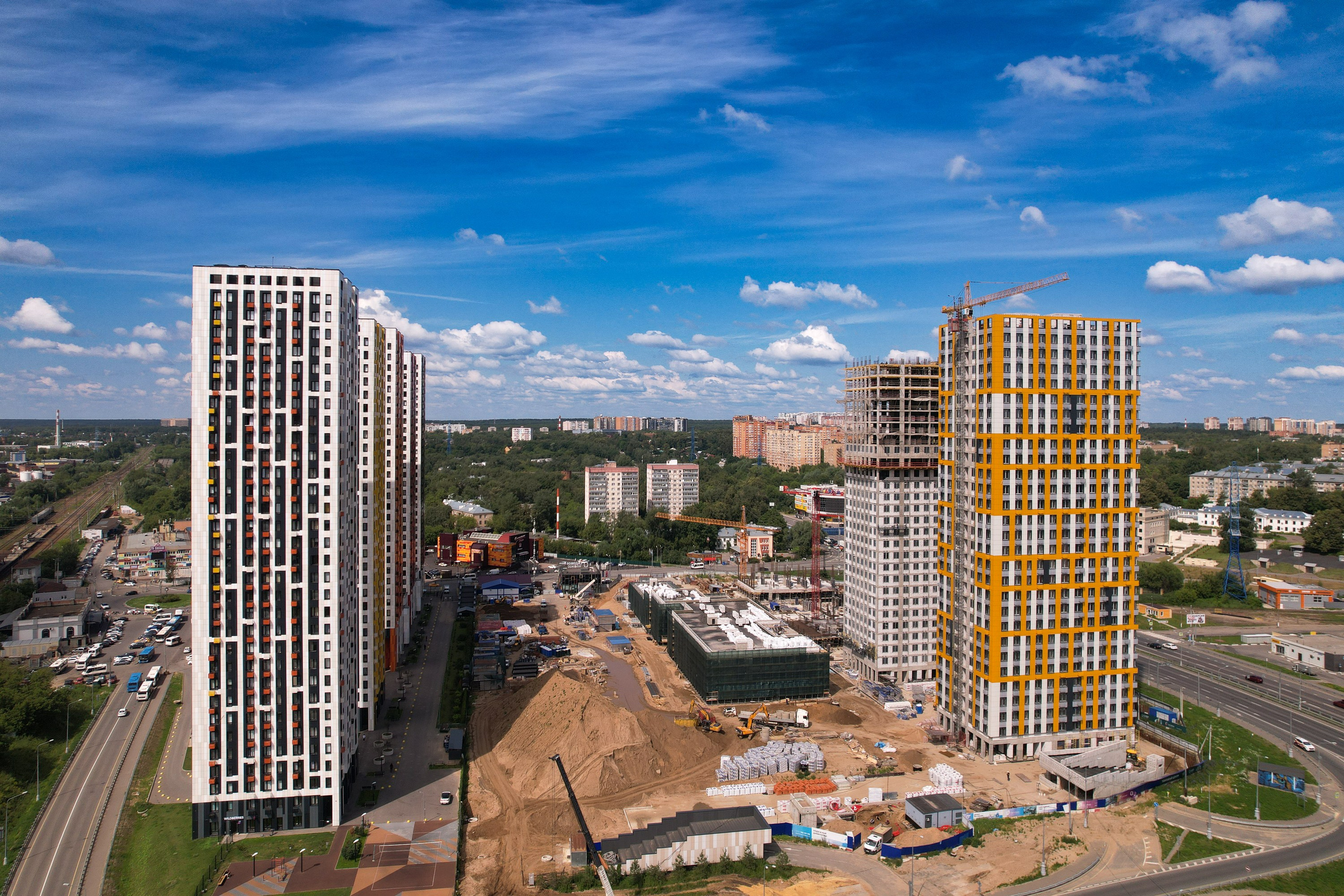 Архитектура и недвижимость. Ход строительства. Съемка с дрона. Профессиональное решение для частных лиц и бизнеса