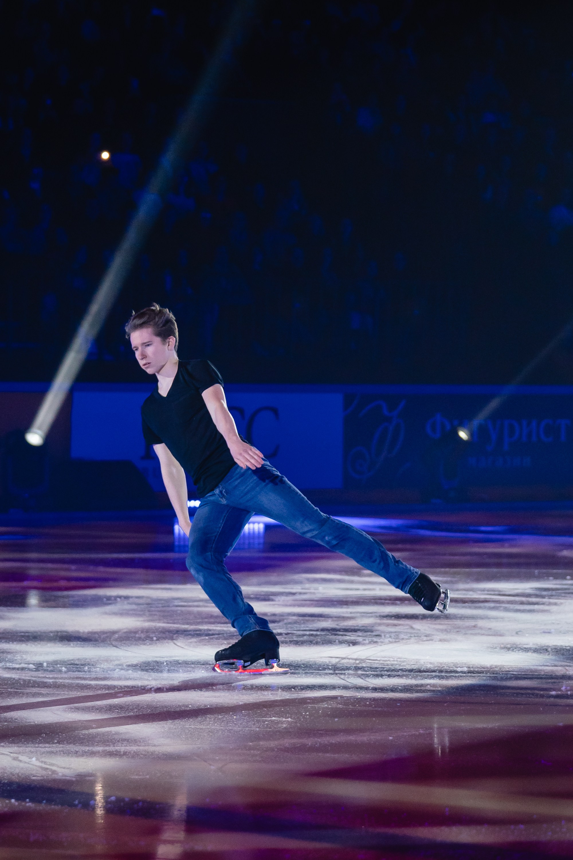 Шоу «Чемпионы на льду» в Новосибирске. Воробьева Ксения — Спортивный и танцевальный фотограф Новосибирск