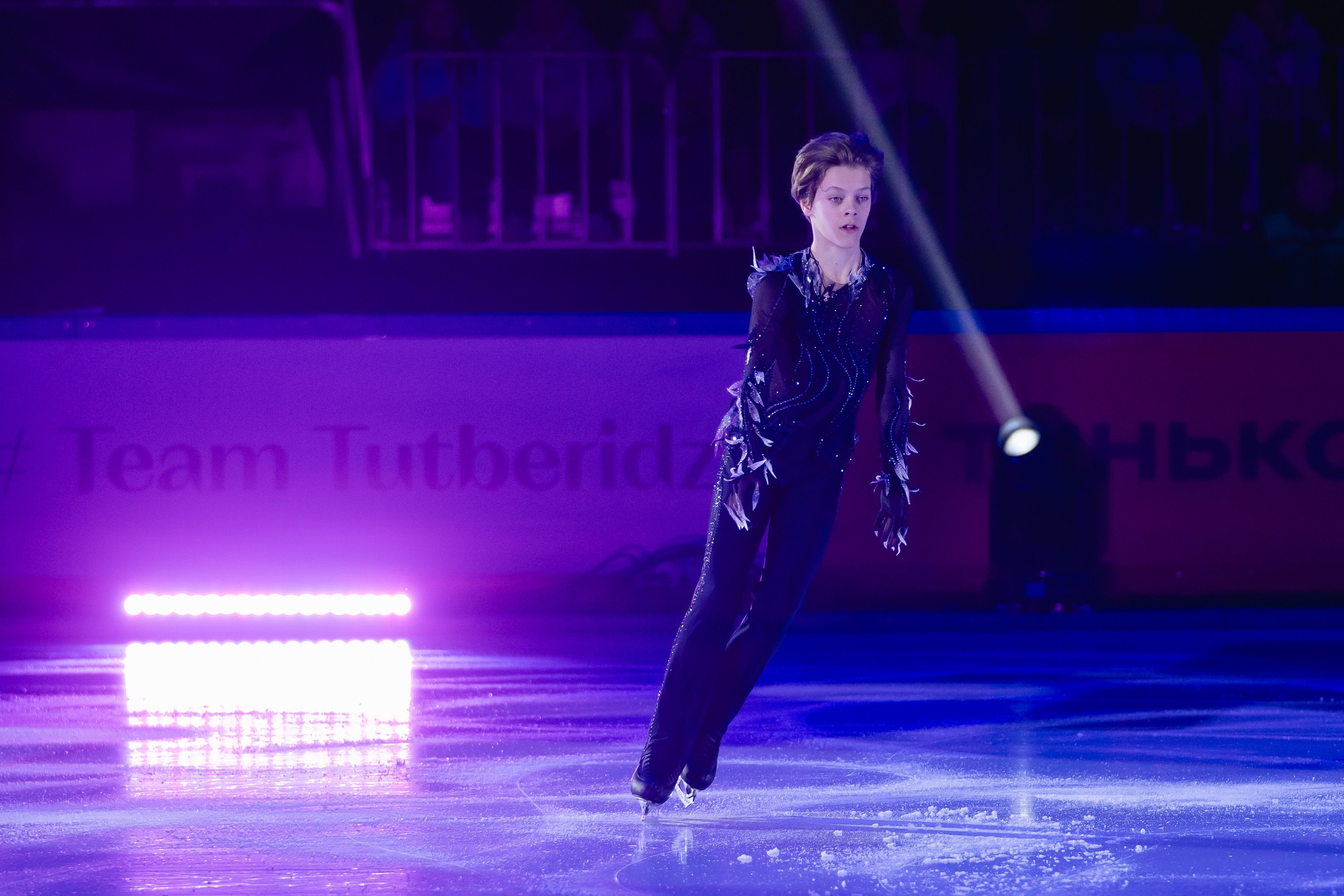 Шоу «Чемпионы на льду» в Новосибирске. Воробьева Ксения — Спортивный и танцевальный фотограф Новосибирск