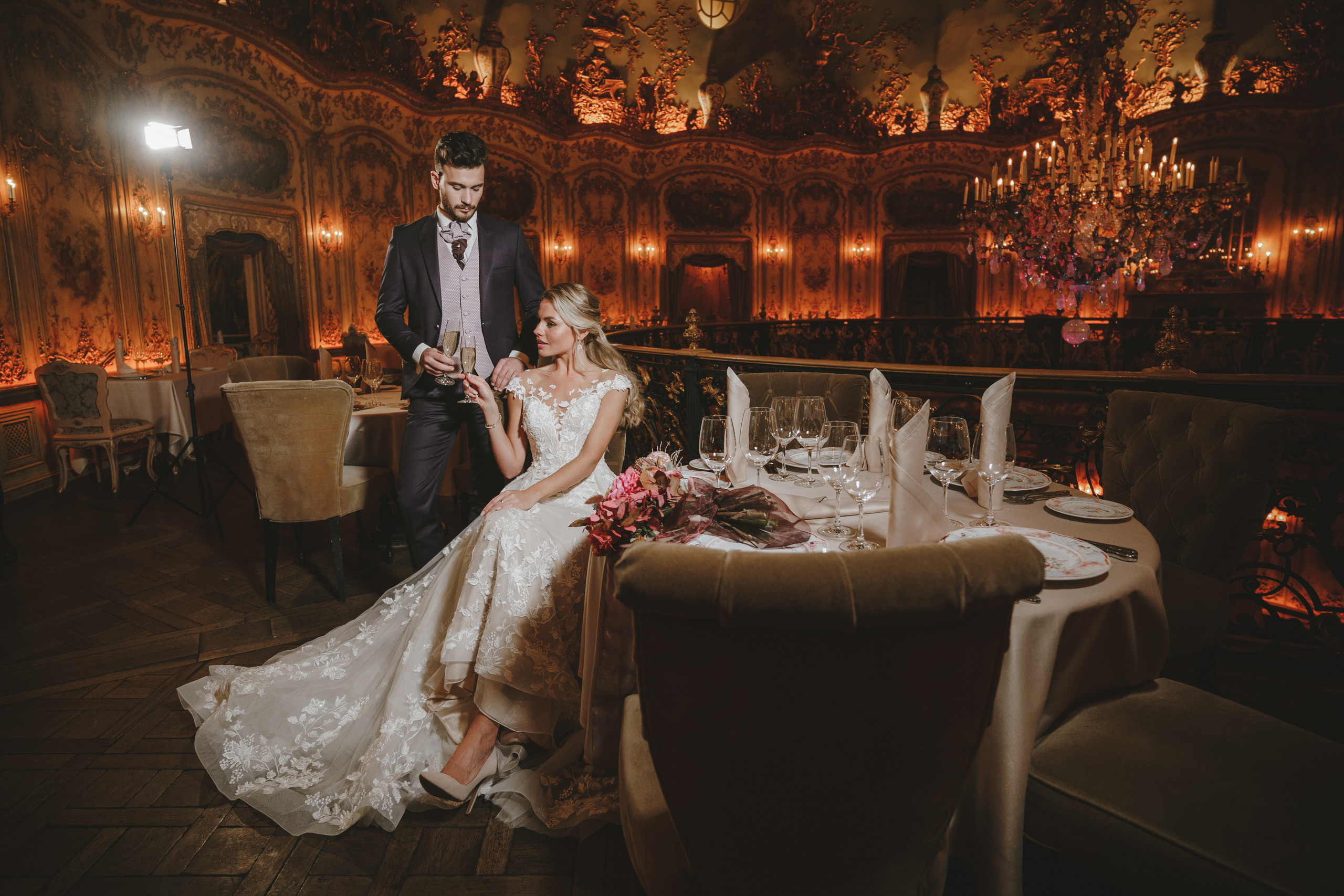 Как записаться на свадебную фотосессию в ресторан Турандот