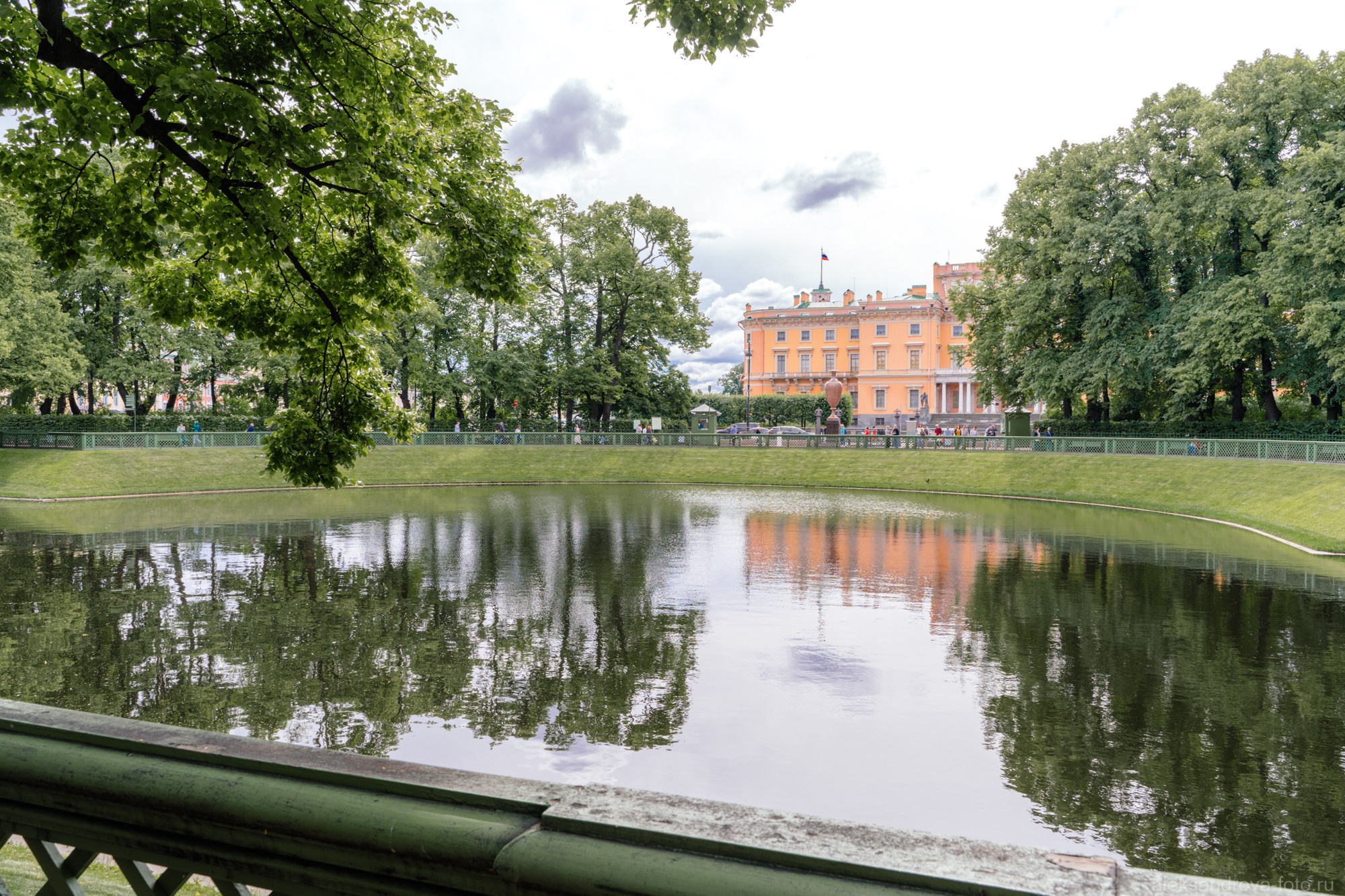 Карпиев пруд — пруд в Летнем саду Санкт-Петербурга