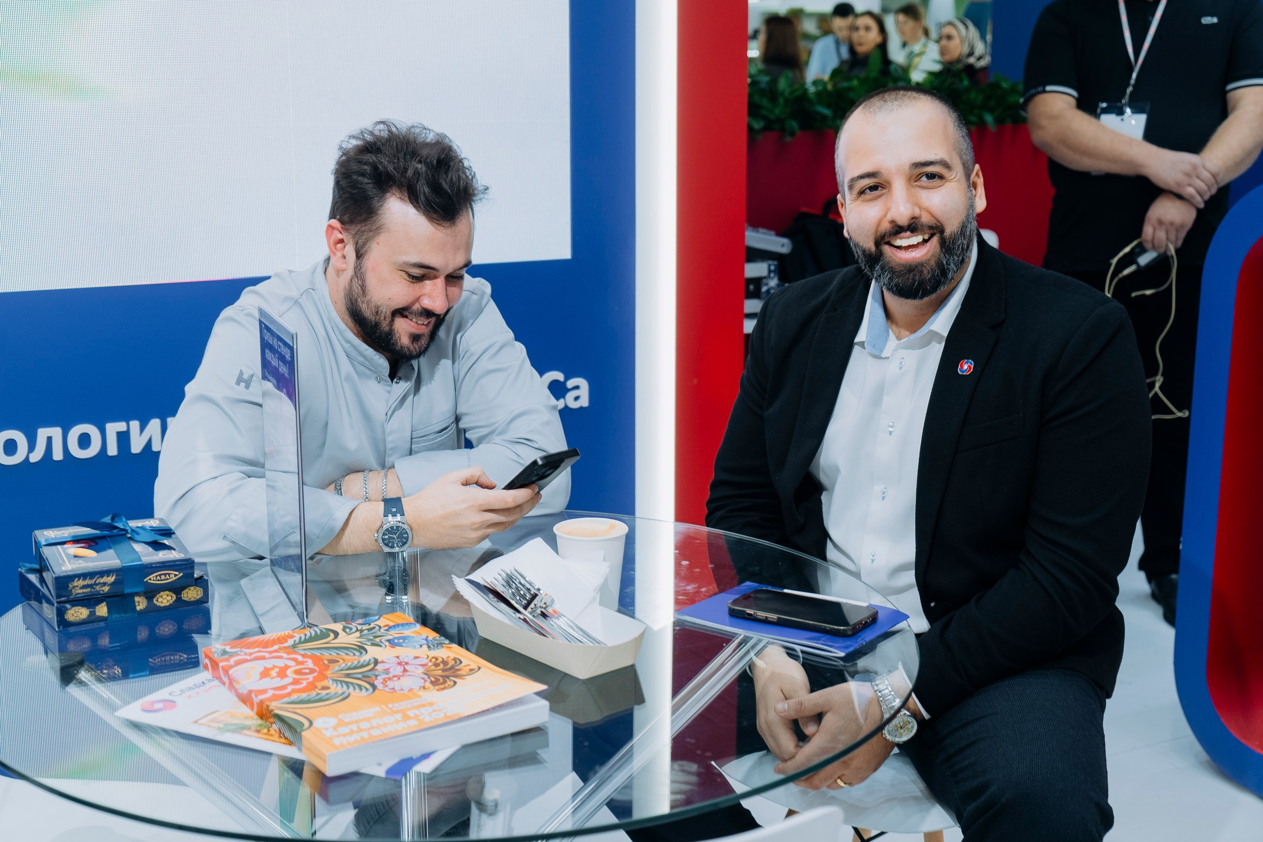 «Сладкая жизнь» на Продэкспо 2025: взгляд фотографа. Профессиональный репортажный фотограф в Москве Владимир Глаголев