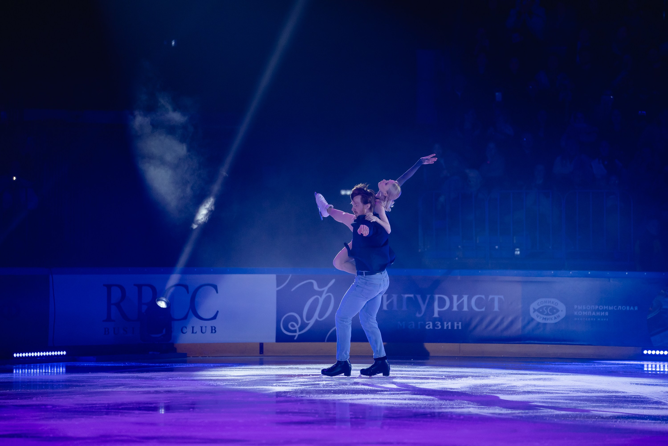 Шоу «Чемпионы на льду» в Новосибирске. Воробьева Ксения — Спортивный и танцевальный фотограф Новосибирск