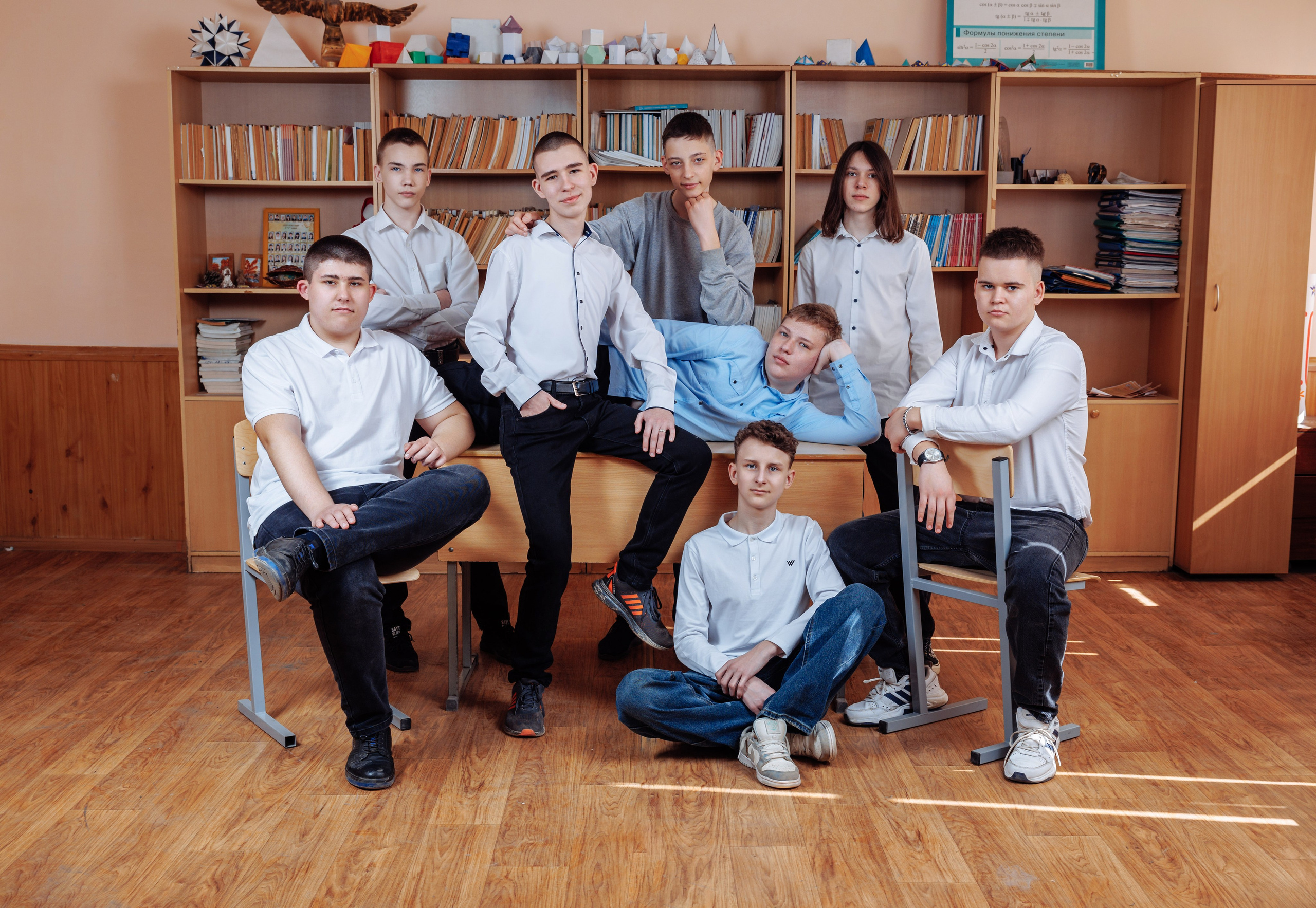 Старшая школа. Выпускные школьные фотоальбомы для школ и детских садов в Волгограде и Волжском