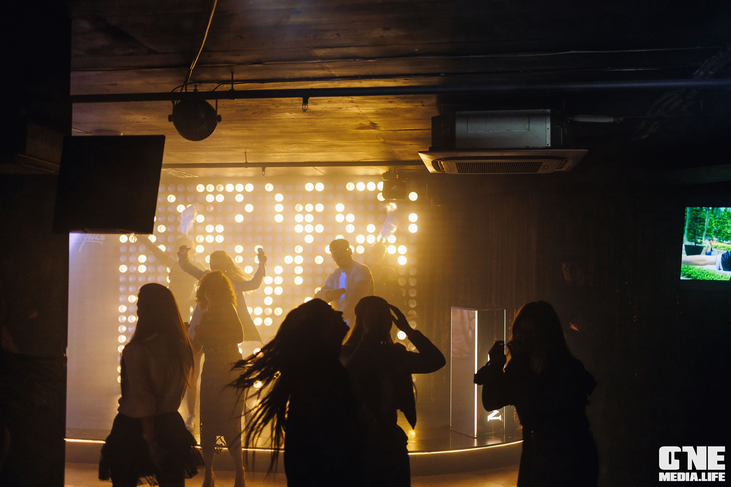 Фоторепортаж из Эйфории. One Media Life: фоторепортажи, фотоотчеты с мероприятий и заведений