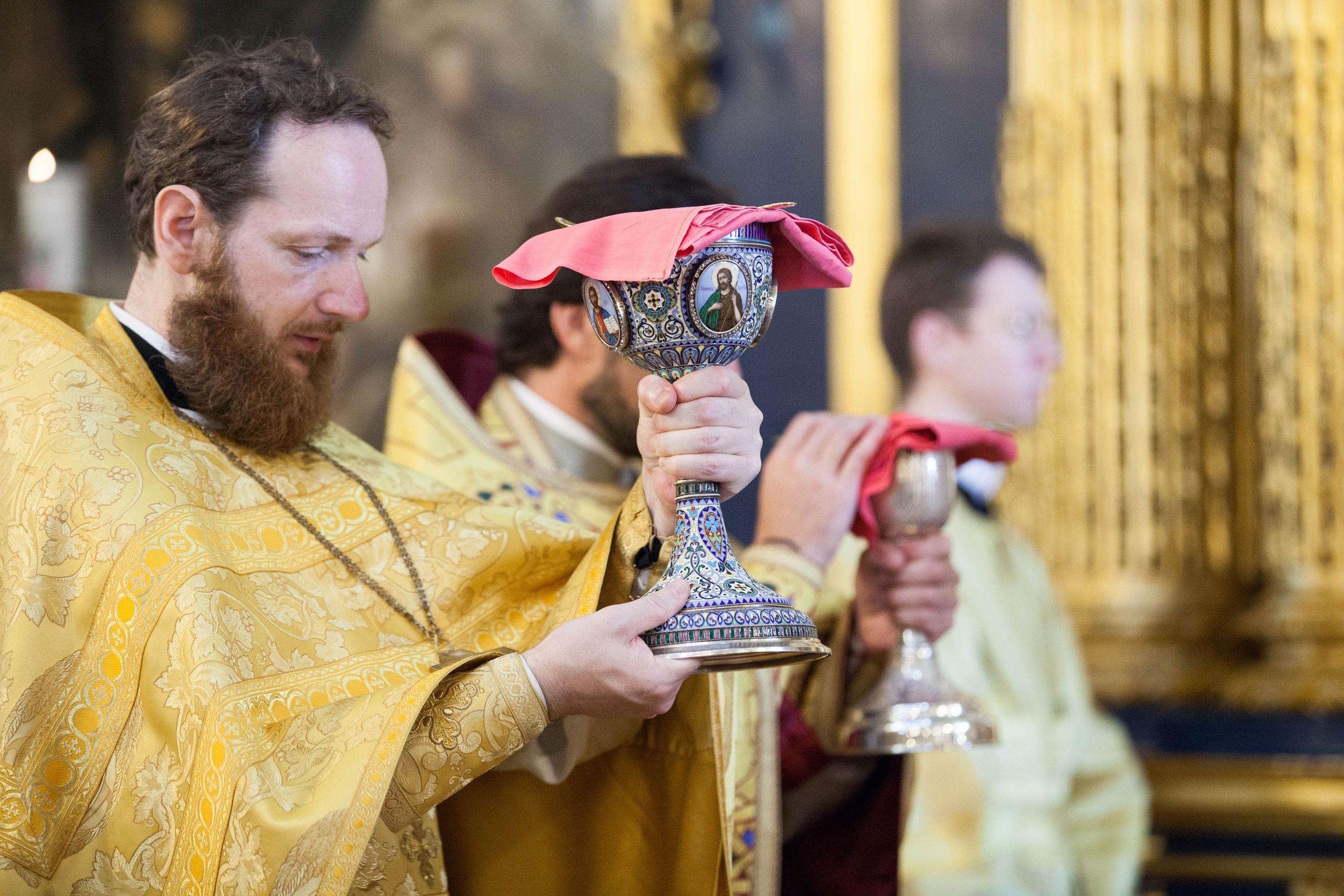 МИТРОПОЛИТ ВАРСОНОФИЙ СОВЕРШИЛ БОЖЕСТВЕННУЮ ЛИТУРГИЮ В НИКОЛО-БОГОЯВЛЕНСКОМ СОБОРЕ. НИКОЛО-БОГОЯВЛЕНСКИЙ МОРСКОЙ СОБОР