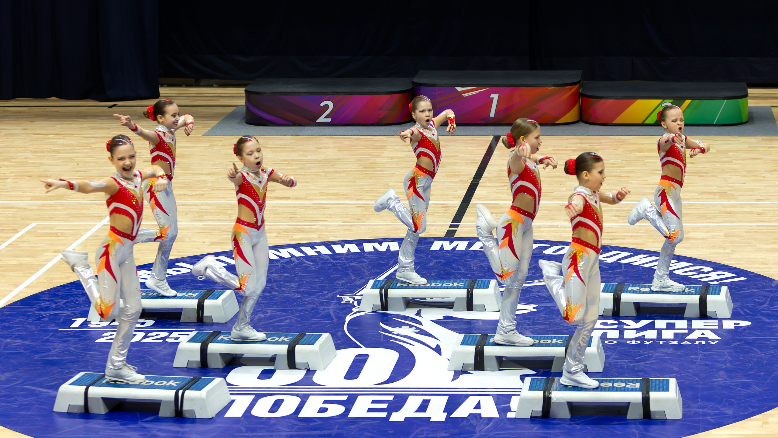 Фестиваль по фитнес-аэробике «Облачко» дисциплина «Степ-аэробика». Выпускные альбомы и школьный фотограф в Подольске, Троицке, Щербинке, Москве и Московской области