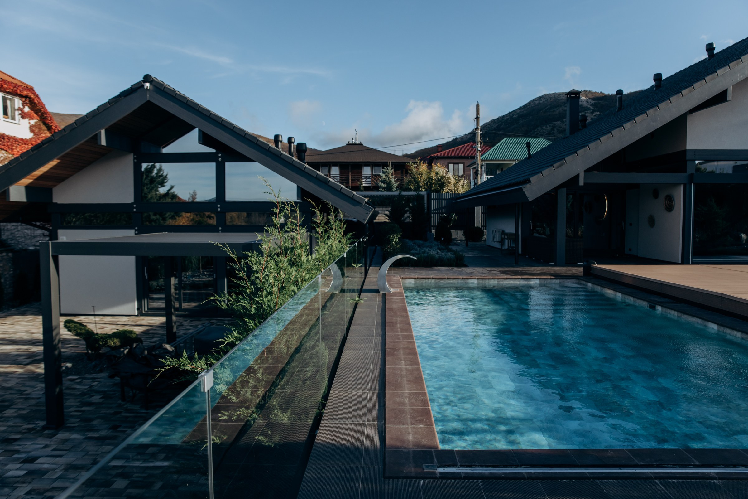 Съёмка для компании INTEQ HAUS из Москвы. Фотограф в Крыму — Федор зайцев. Свадебная, семейная и портретная съёмка. Фотографии для контента, для бизнеса. Корпоративная съёмка