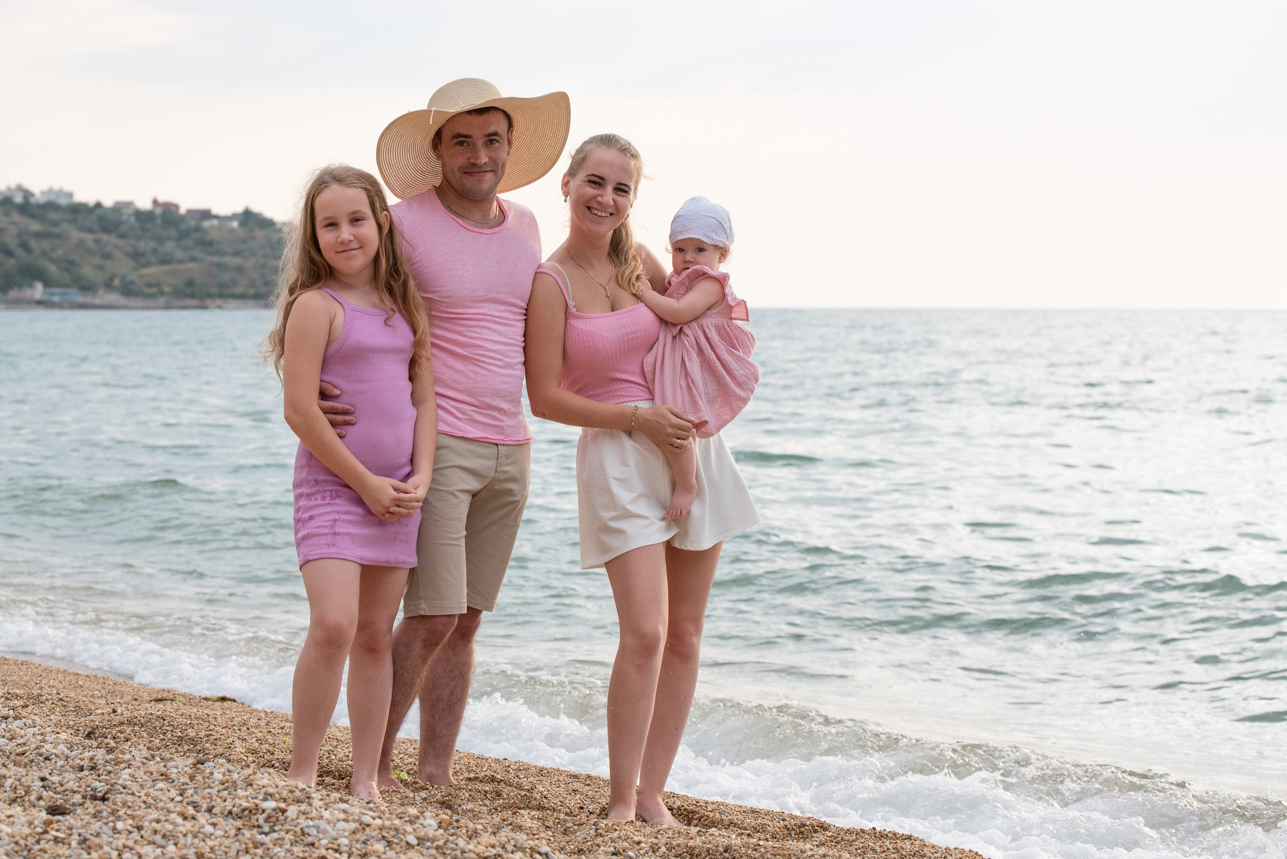 Семья Насти на море. Семейный фотограф в Севастополе Куценко Светлана