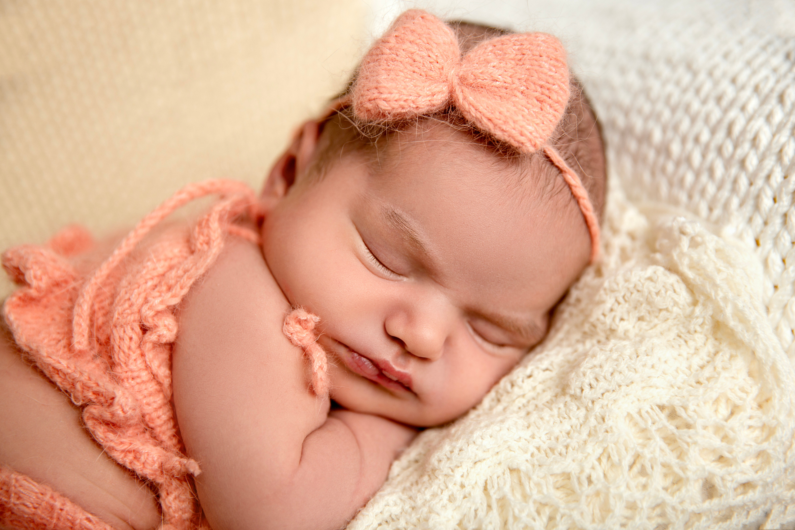 Фотосессия новорожденного (newborn). Фотограф новорожденных, детей до года и беременных в Симферополе