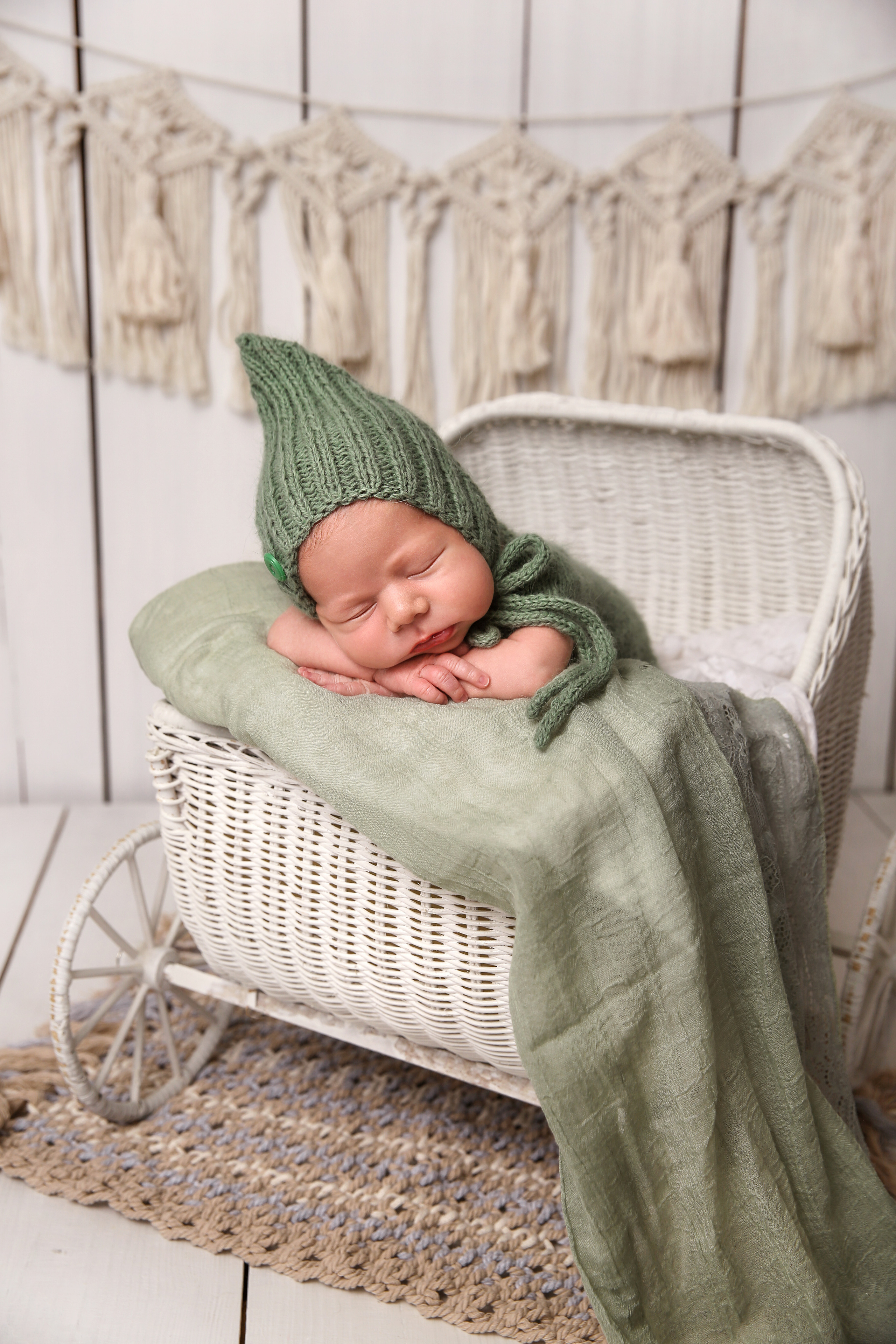 Фотосессия новорожденного (newborn). Фотограф новорожденных, детей до года и беременных в Симферополе