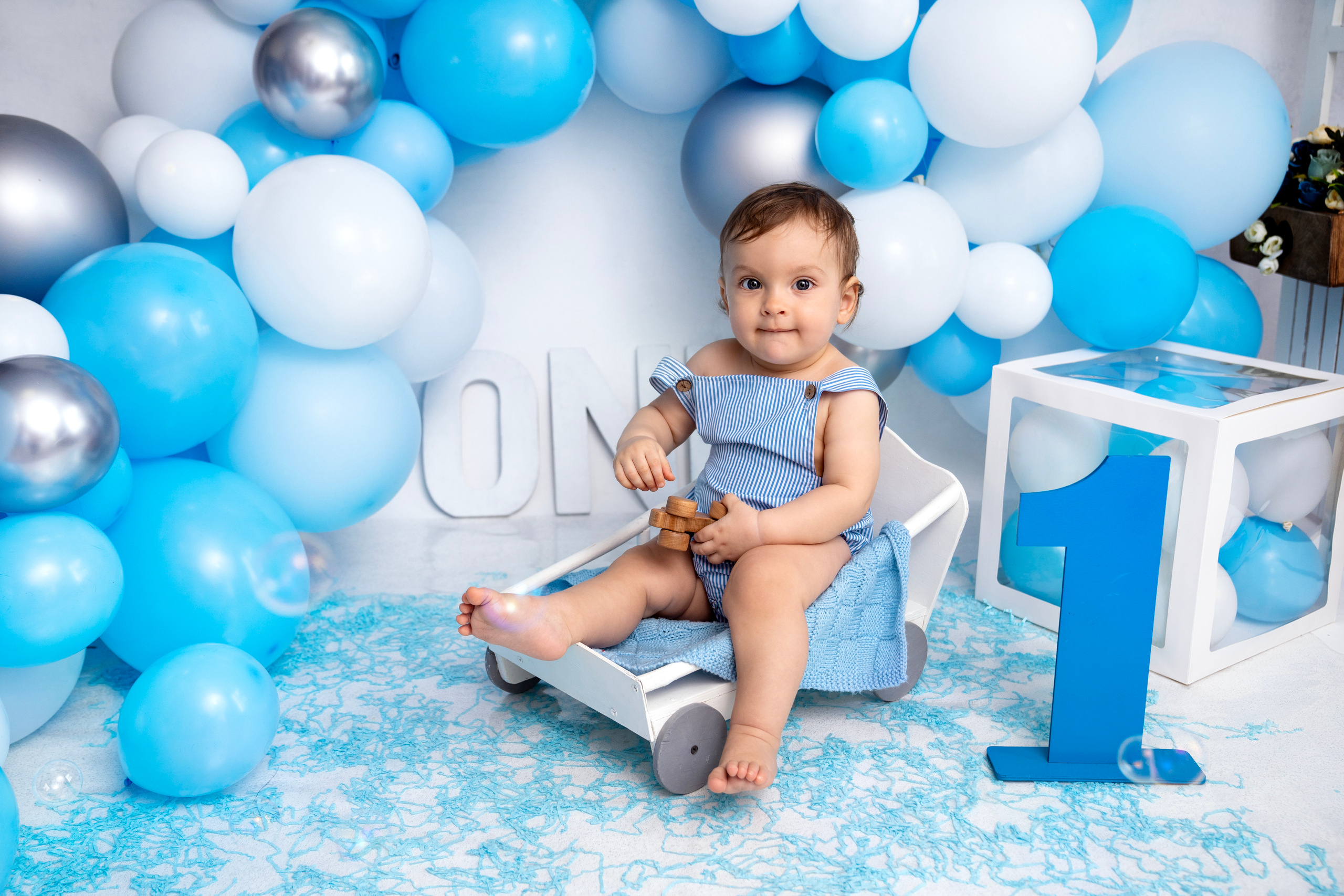 Фотосессия ГОДОВАСИЕ. Фотограф новорожденных, детей до года и беременных в Симферополе