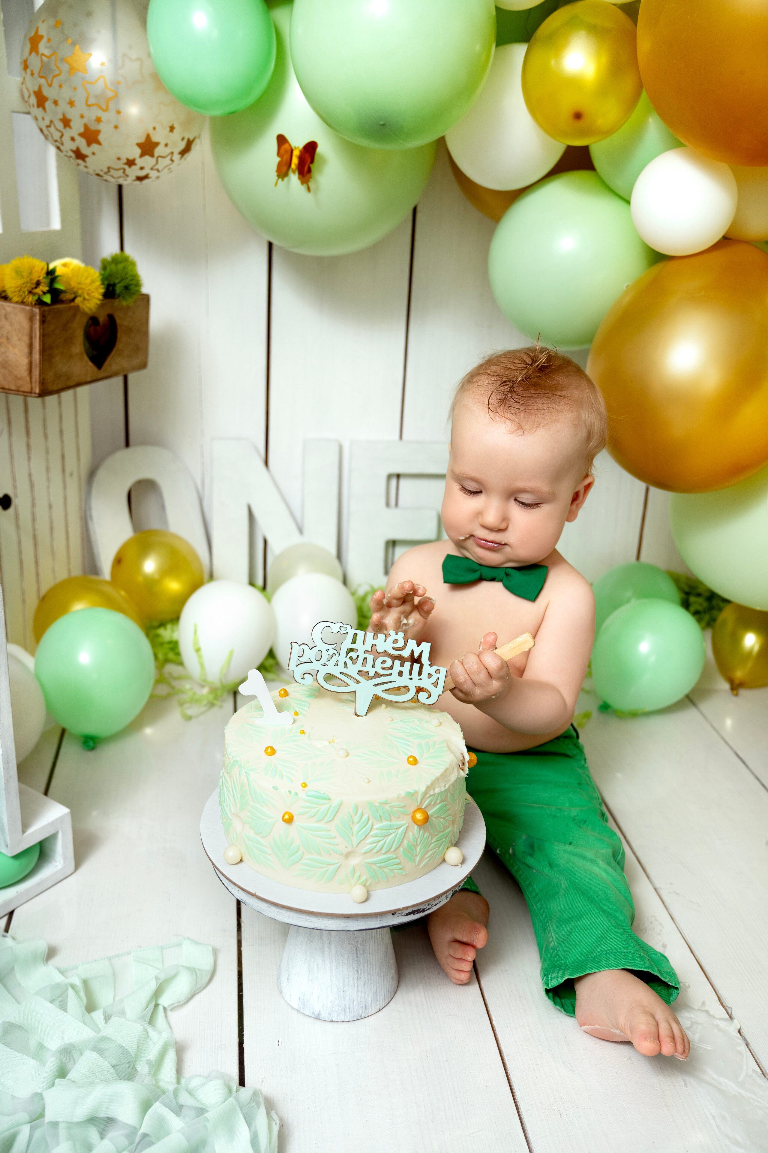 Фотосессия ГОДОВАСИЕ. Фотограф новорожденных, детей до года и беременных в Симферополе