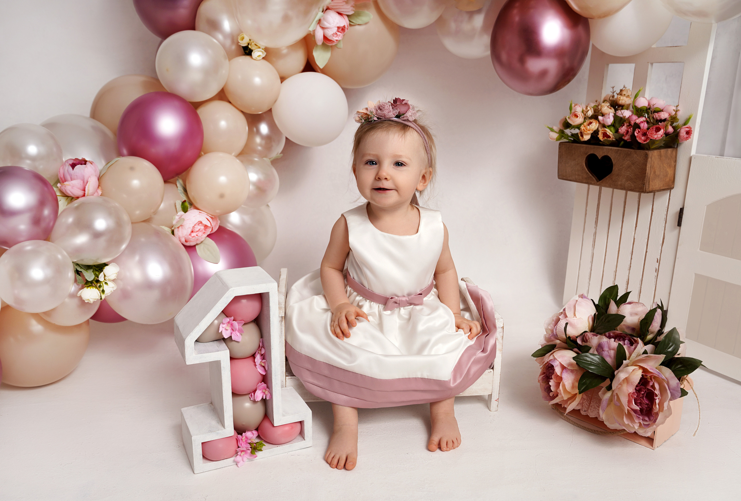 Фотосессия ГОДОВАСИЕ. Фотограф новорожденных, детей до года и беременных в Симферополе