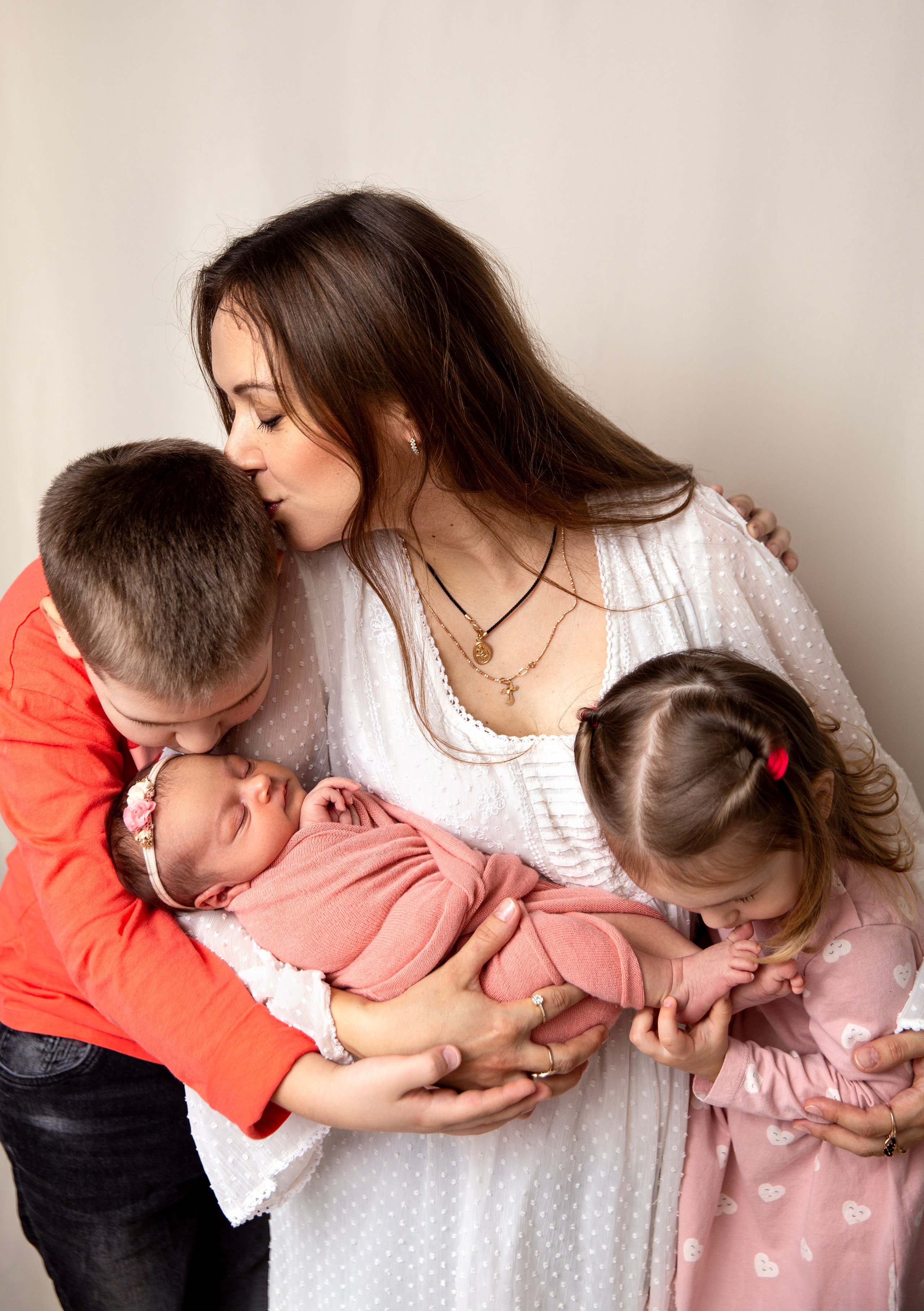 Фотосессия новорожденного (newborn). Фотограф новорожденных, детей до года и беременных в Симферополе