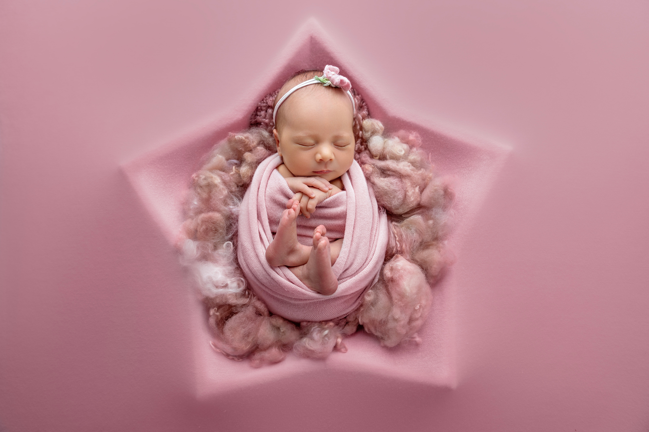 Фотосессия новорожденного (newborn). Фотограф новорожденных, детей до года и беременных в Симферополе