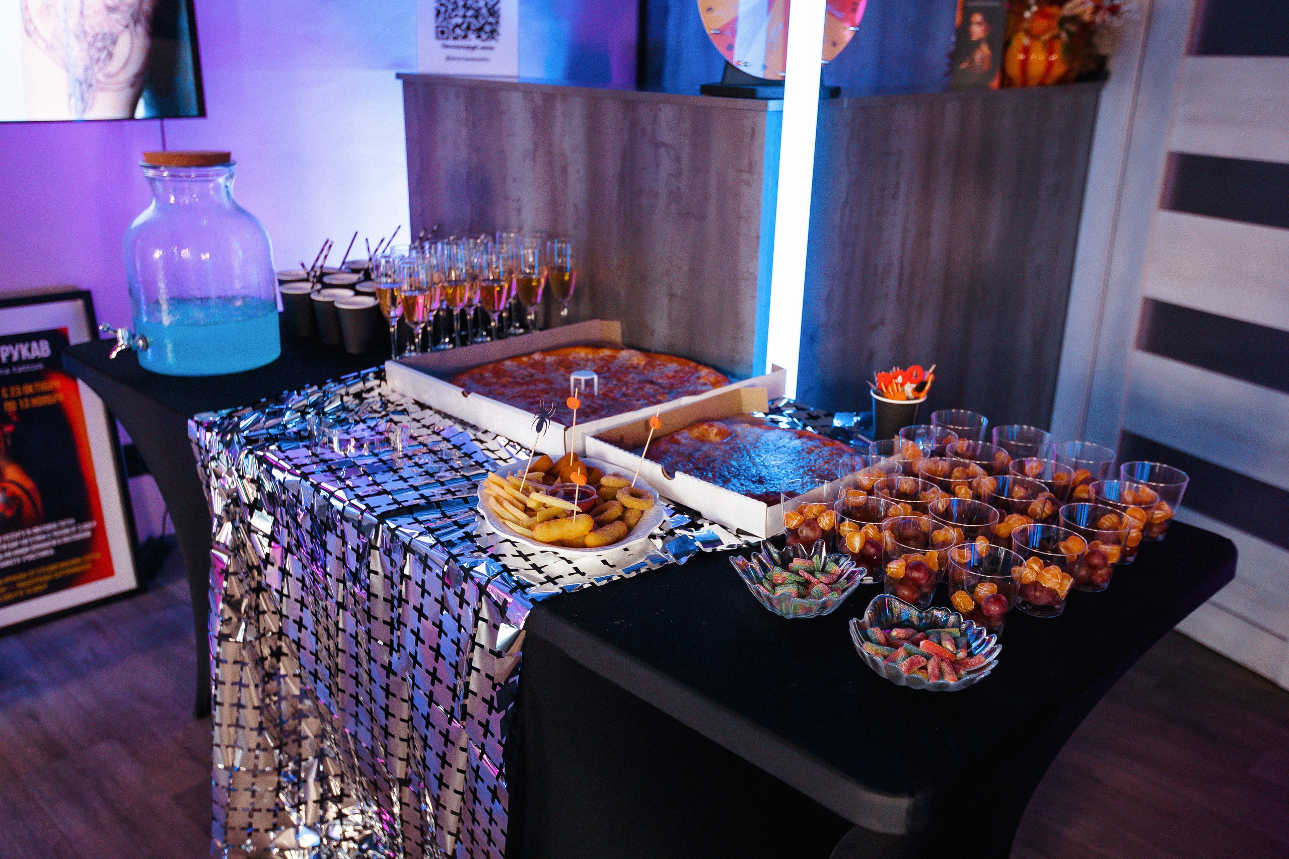 Walk-In Day в стиле киберпанк в тату-студии MUKHINA TATTOO. СВОИ. ФОТООТЧЕТЫ-СОБЫТИЯ-МЕСТА