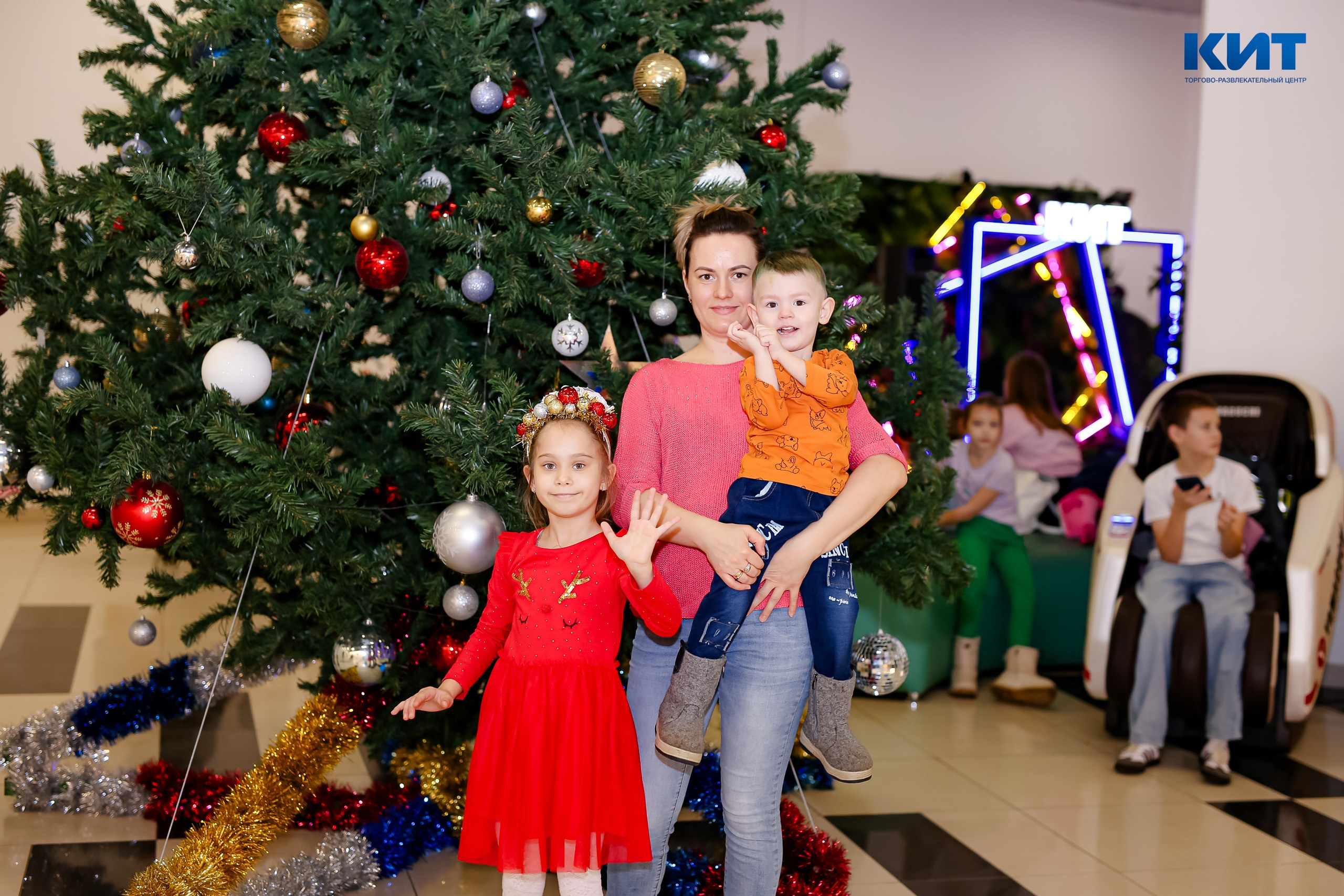 04.01 Утренник в Тц Кит. Команда специалистов в мире фотографии и видео. Детский фотограф, семейный фотограф