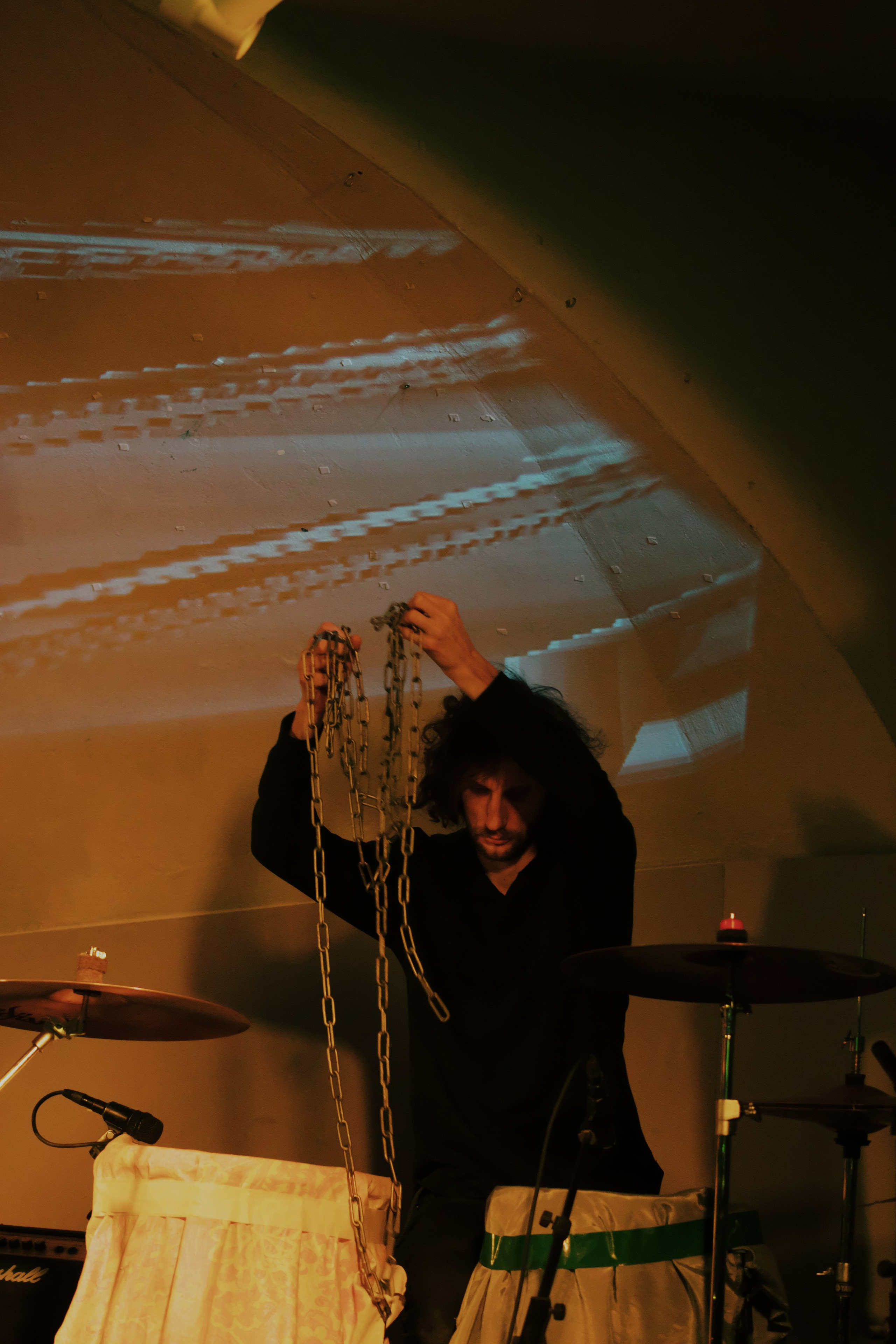 Видишь, я всё ещё здесь 🎛️. Миша Печёнкин | фотография