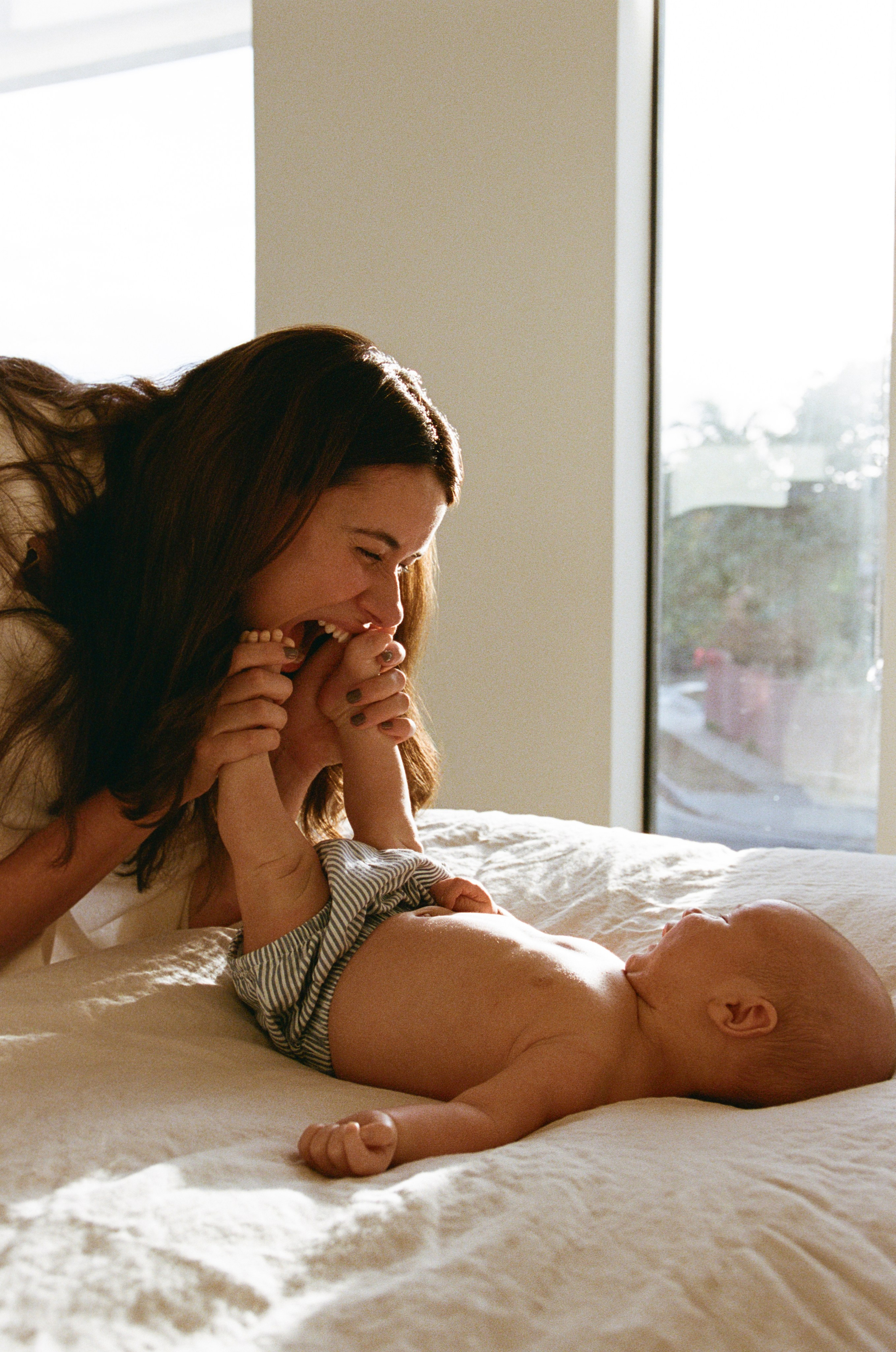 Newborn. Film photographer in Los Angeles Anastasiya Pankova