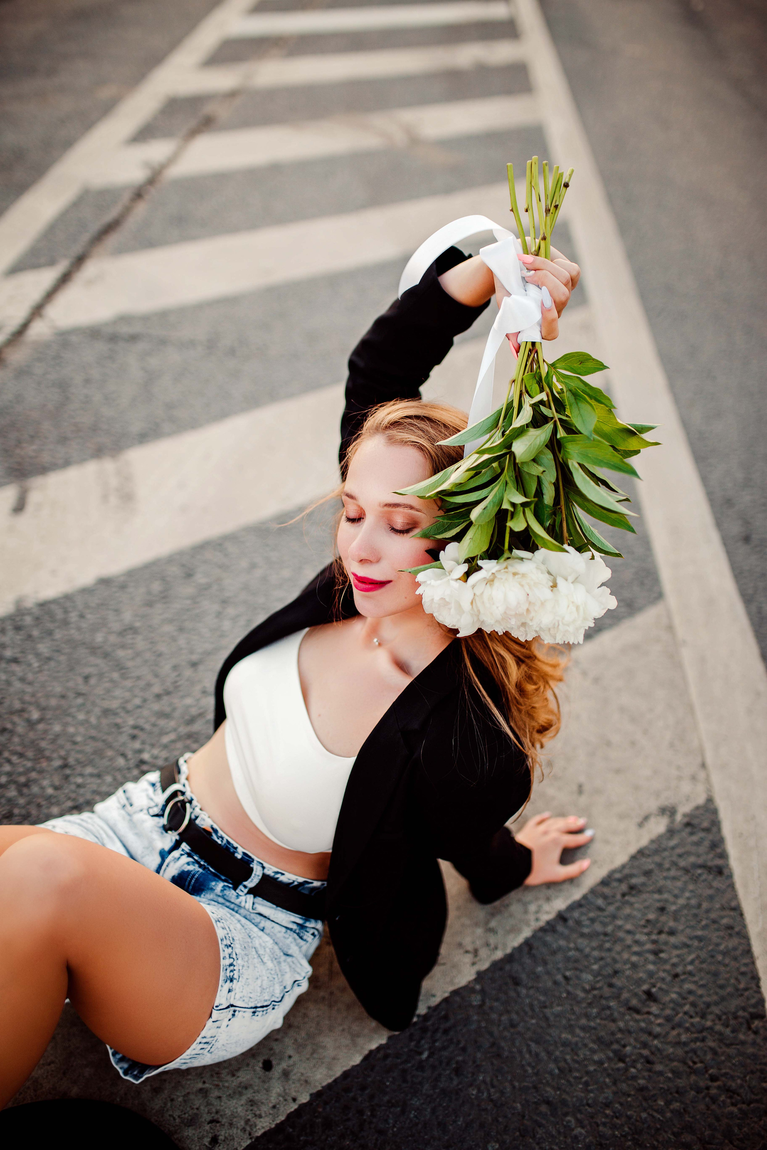 Алена у Исаакиевского собора. Семейный и индивидуальный фотограф в Санкт-Петербурге Маргарита Щипкова