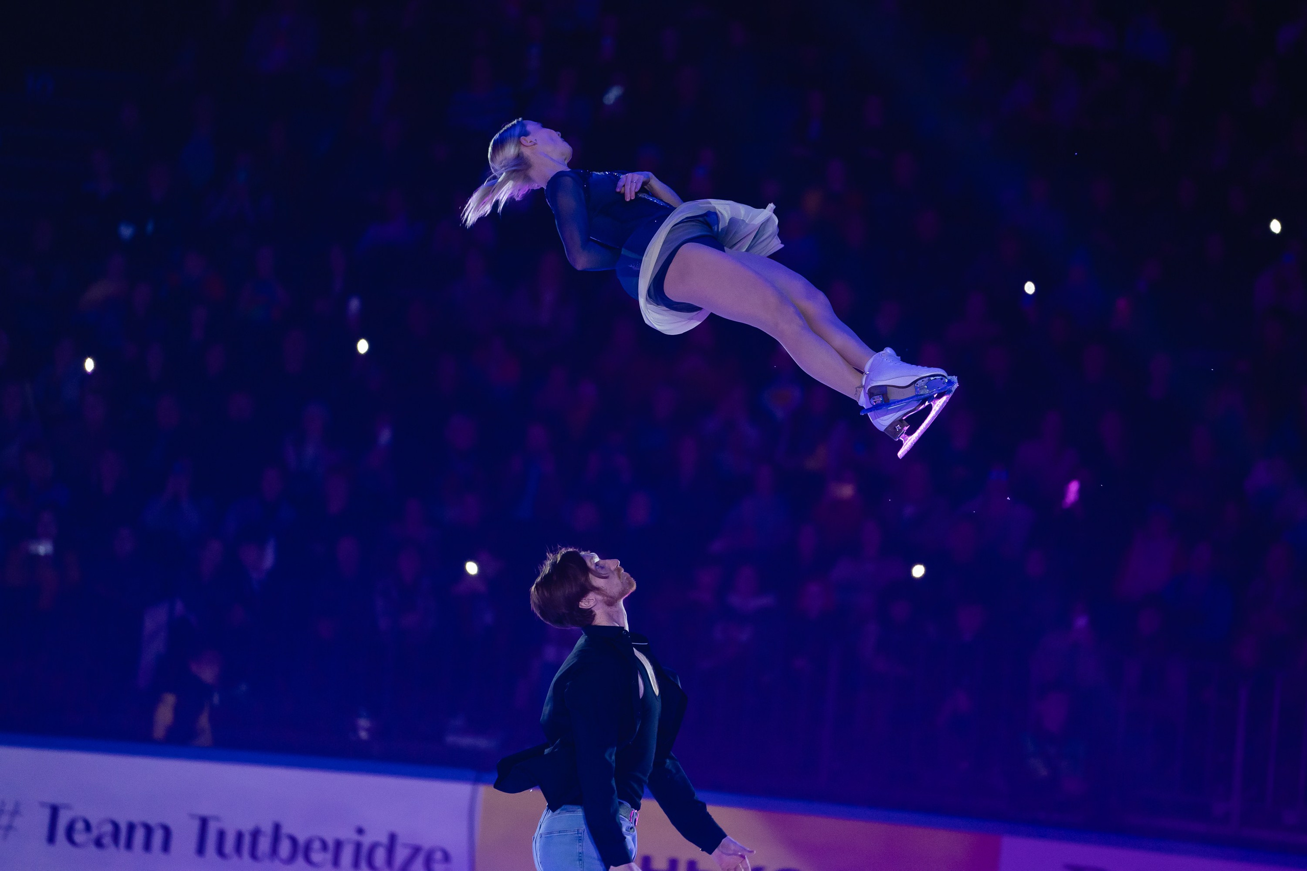 Шоу «Чемпионы на льду» в Новосибирске. Воробьева Ксения — Спортивный и танцевальный фотограф Новосибирск