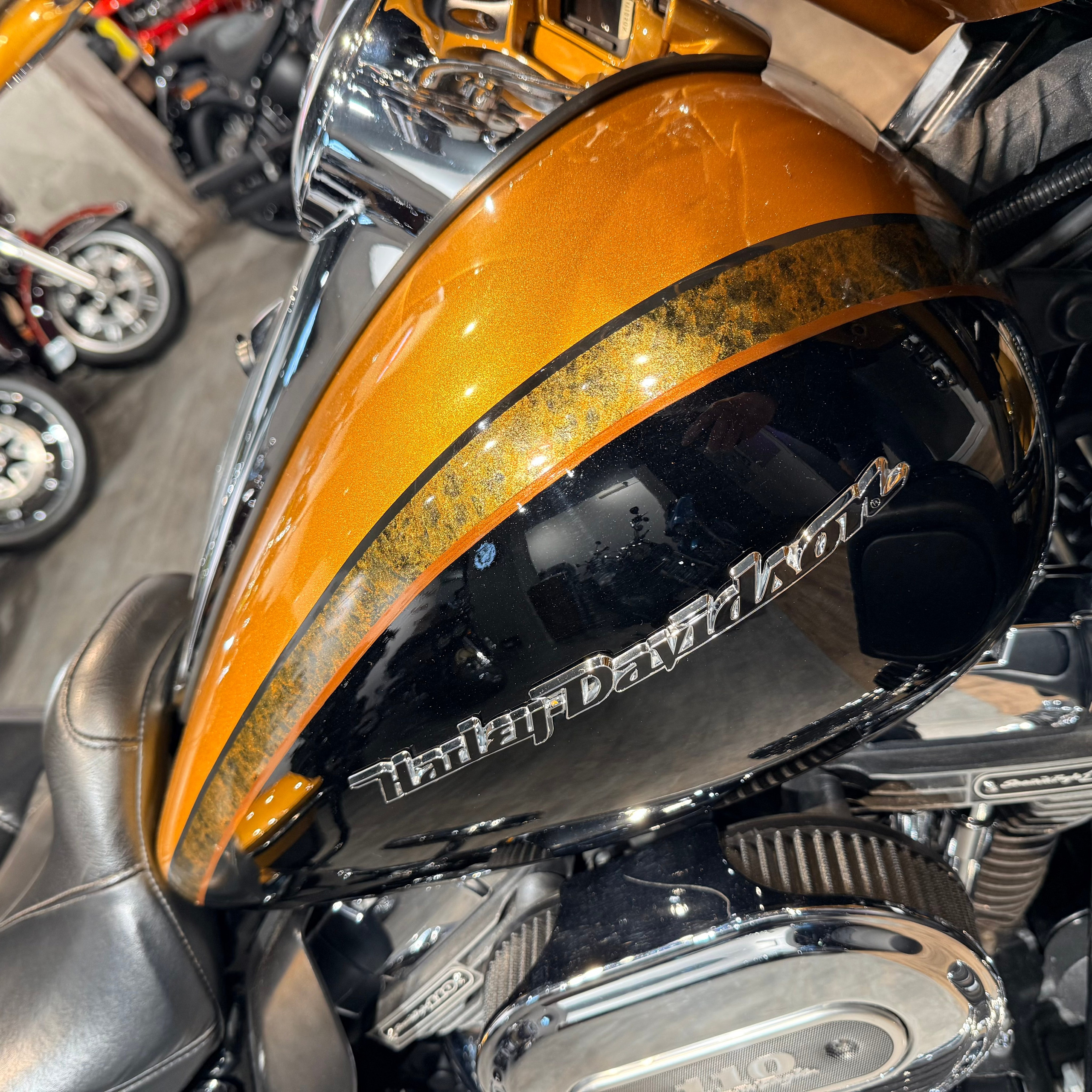 Купить Harley-Davidson 2014 CVO Еlесtra Glide Limited Gоld (Touring) — подробнее на сайте. Hello Davidson, Москва. Только хорошие мотоциклы…