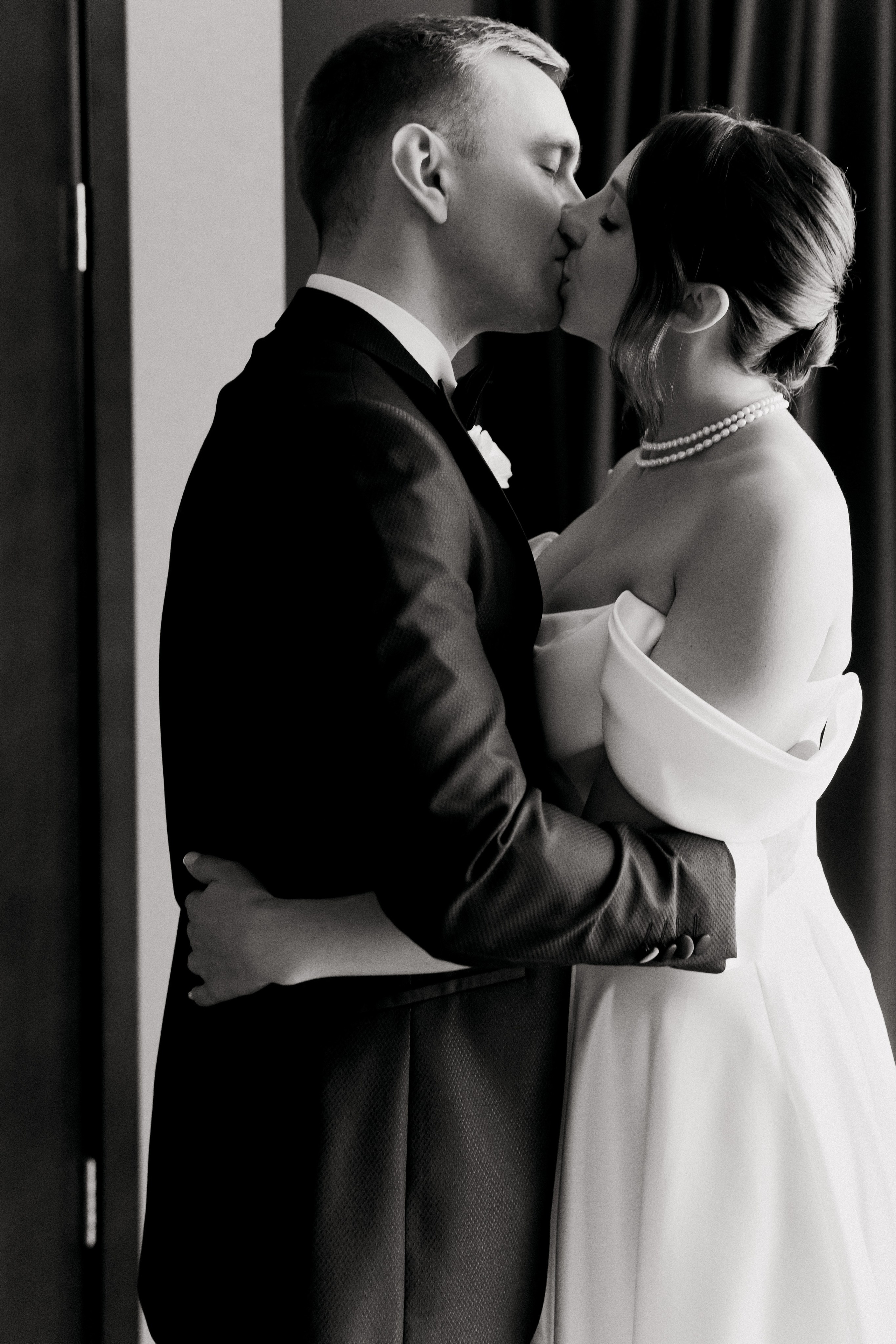 Свадебный фотограф в Москве и Санкт-Петербурге Денис Ходюков