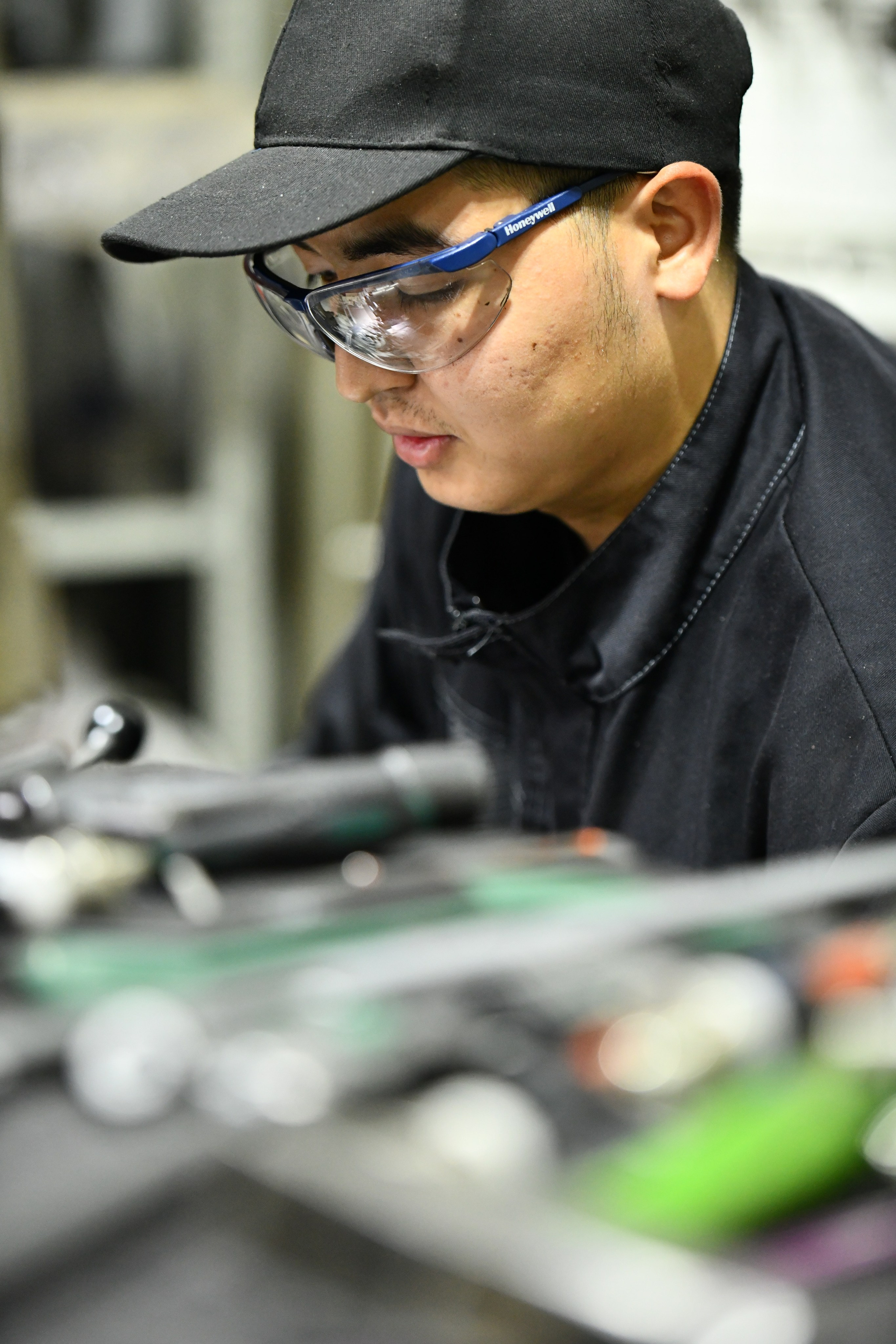 Репортаж с экскурсии на Завод ТРОМ. Репортажный и семейный фотограф — Шелихов Сергей