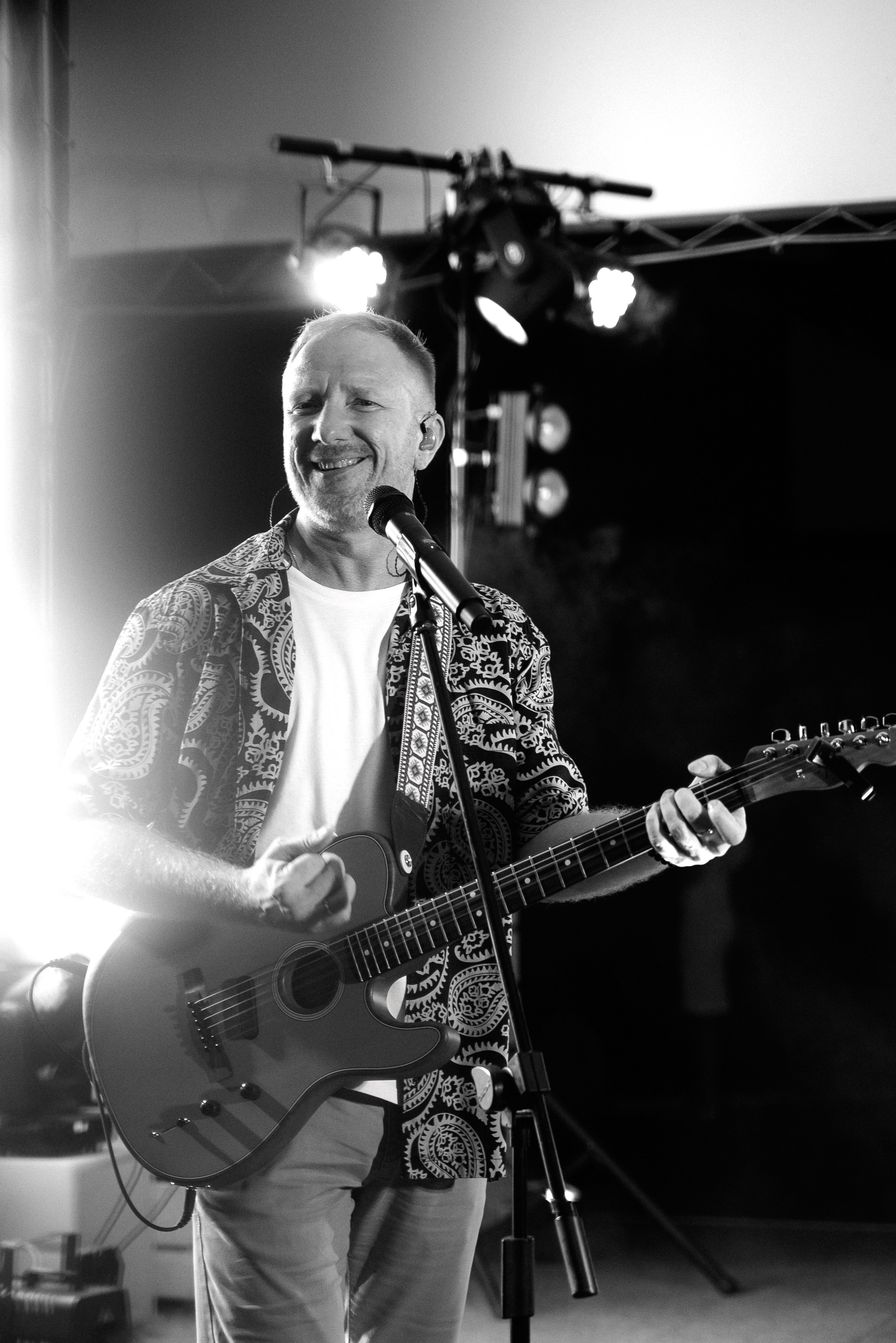 Концерт Братья Гримм в Сочи — фотографии, отражающие эмоции и взаимодействие с аудиторией на сцене