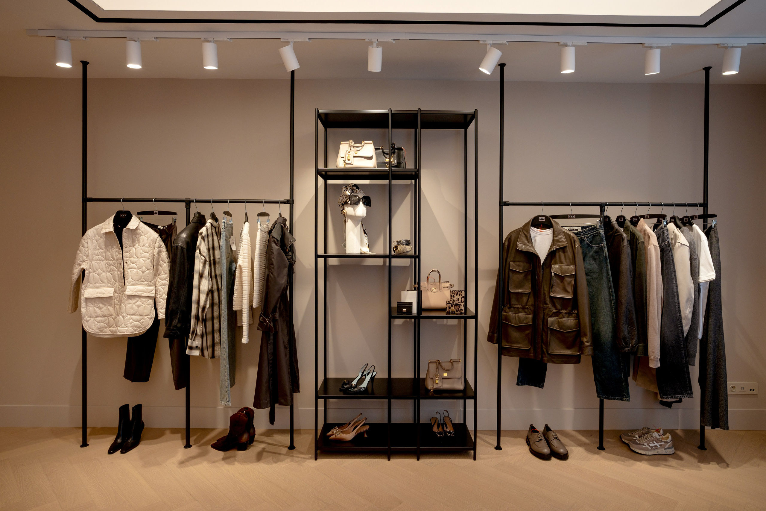 ЦУМ. Фотограф и видеограф в Тюмени Анна Жагорина, ваши фото еще не отдавали так быстро!