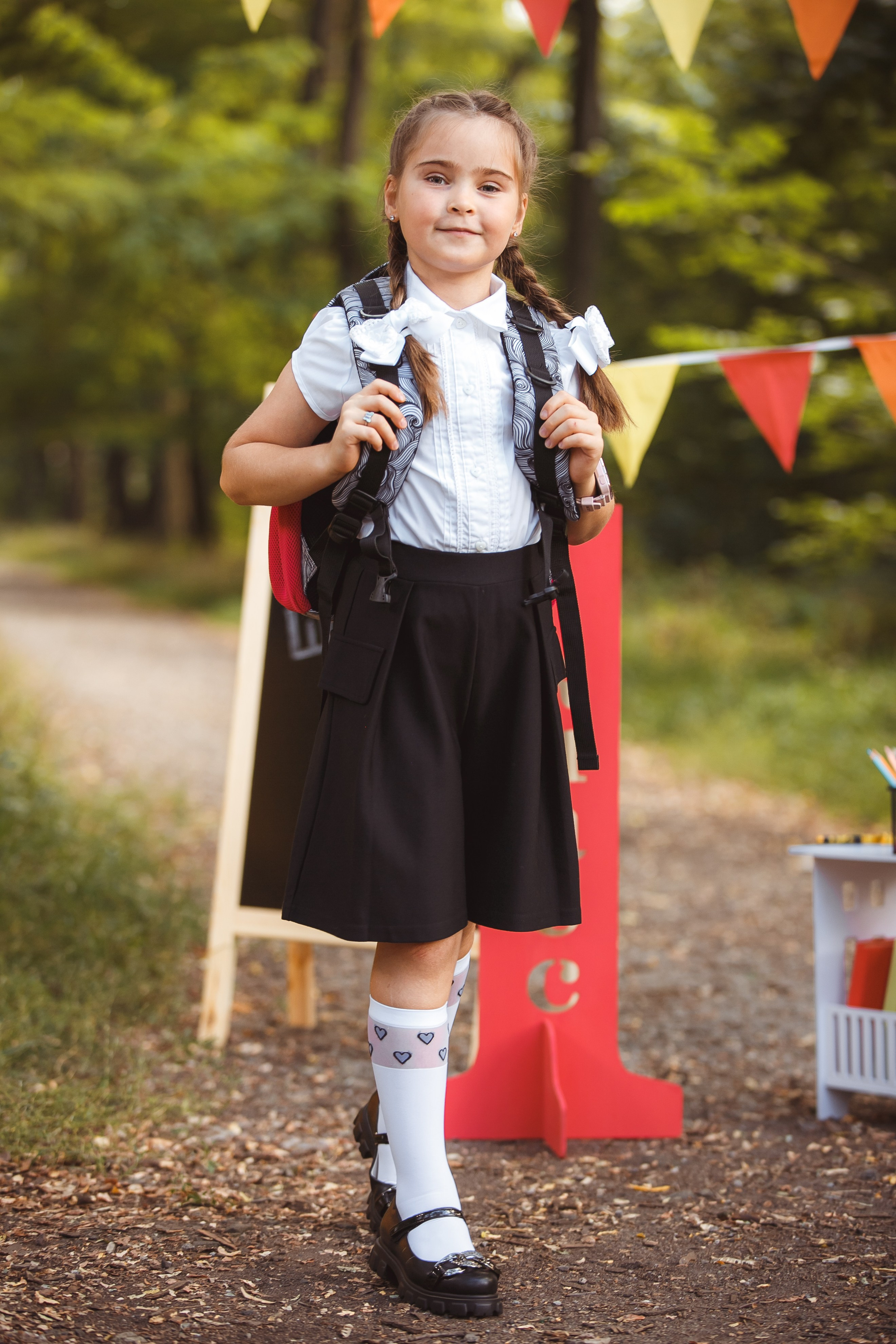 «Здравствуй школа». Выпускные альбомы в Донецке и ДНР. Фотограф Донецк и ДНР