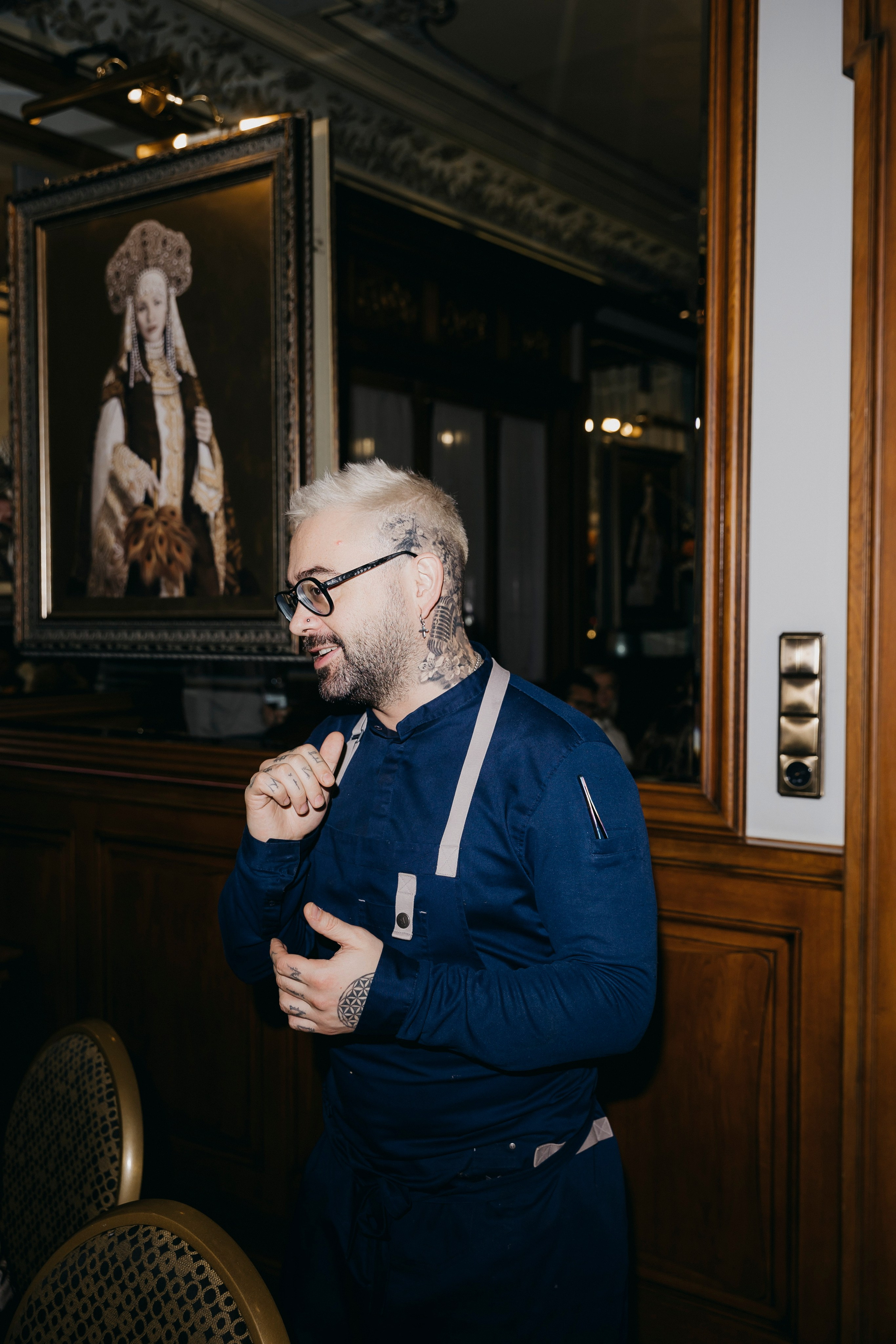 Евгений Викентьев на ужине коллекционеров, Белуга, Москва