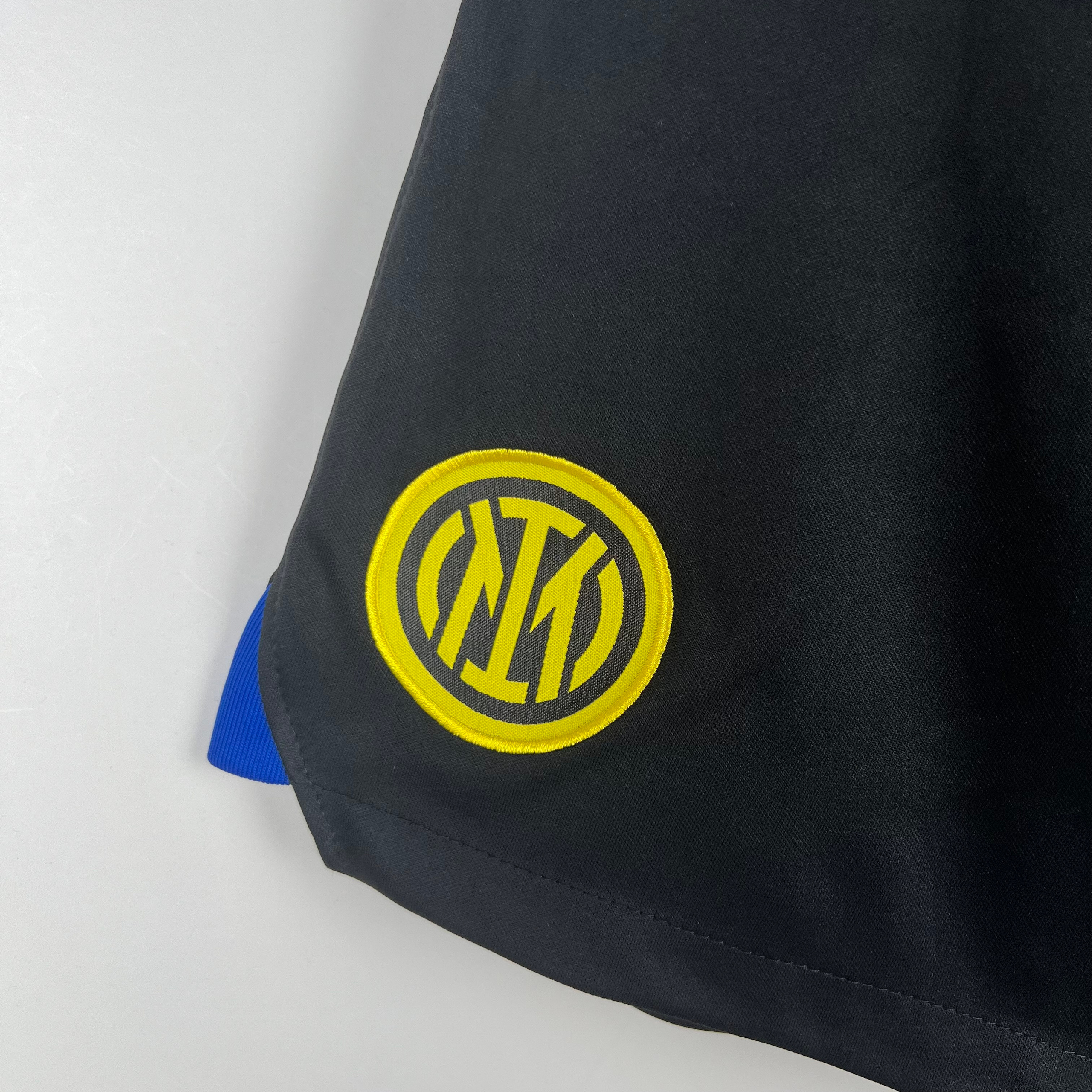 Купить футбольные шорты Интер Милан 2023-2024. Футбольный магазин — ssw_magazin