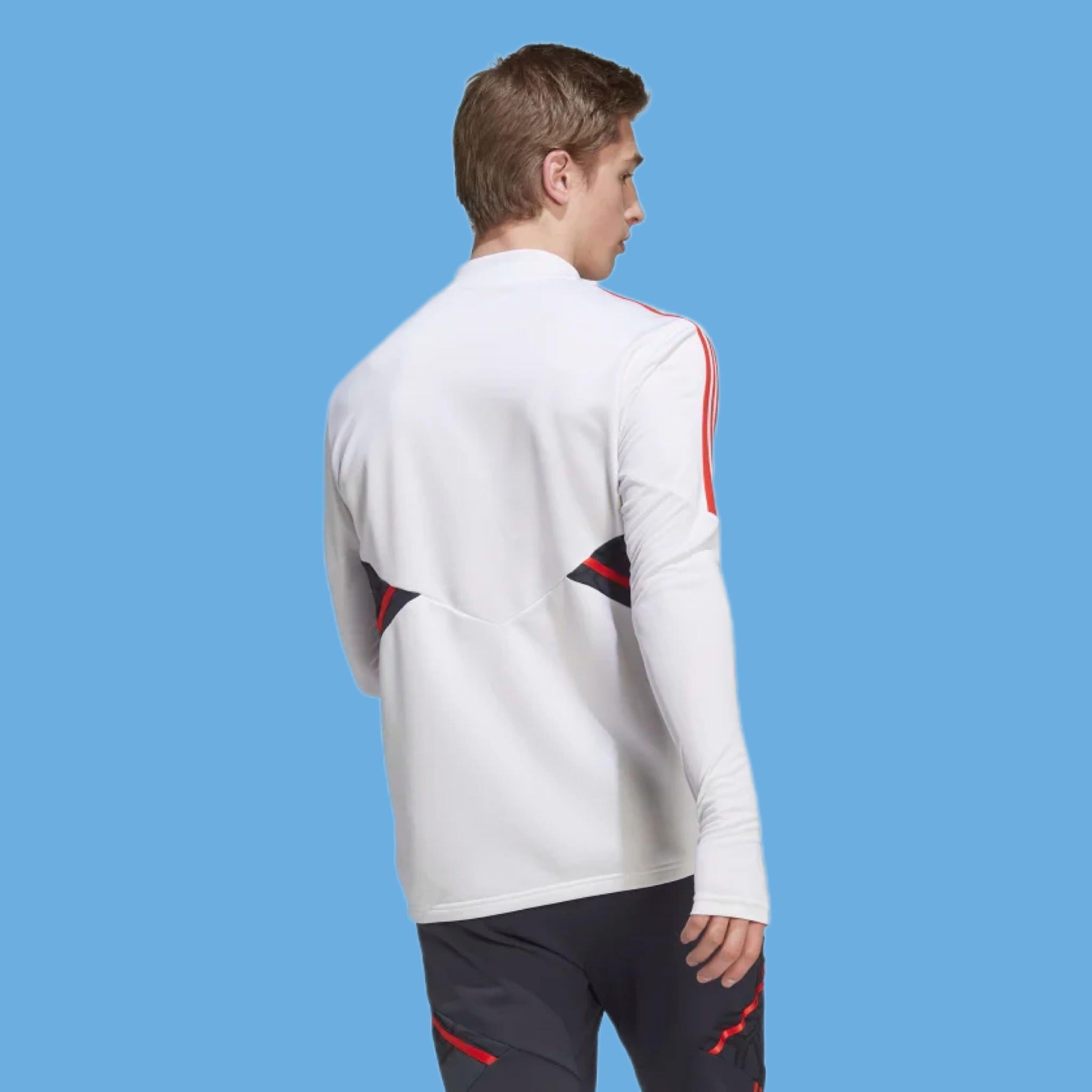 Купить кофту Баварии Мюнхен 2023. Футбольный магазин — ssw_magazin