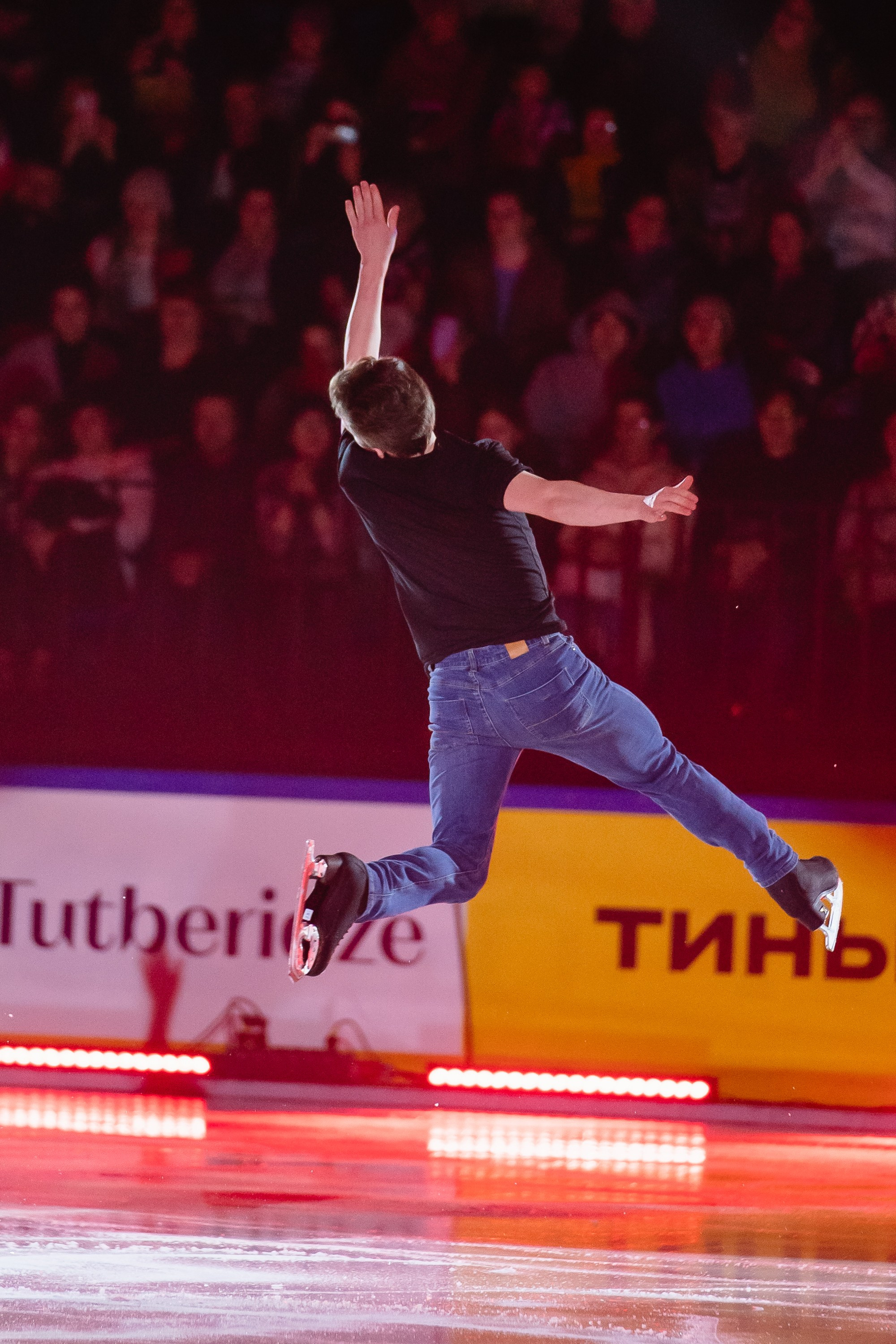 Шоу «Чемпионы на льду» в Новосибирске. Воробьева Ксения — Спортивный и танцевальный фотограф Новосибирск