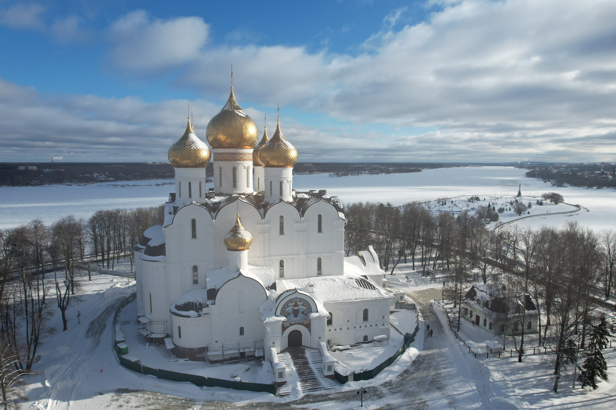 Аэросъёмка в Ярославле — фото и видео с дрона / квадрокоптера от студии Грибов Медиа | от 2500 ₽/час. Фото и видеосъёмка в Ярославле | Грибов Медиа контент студия — от 2500 ₽/час