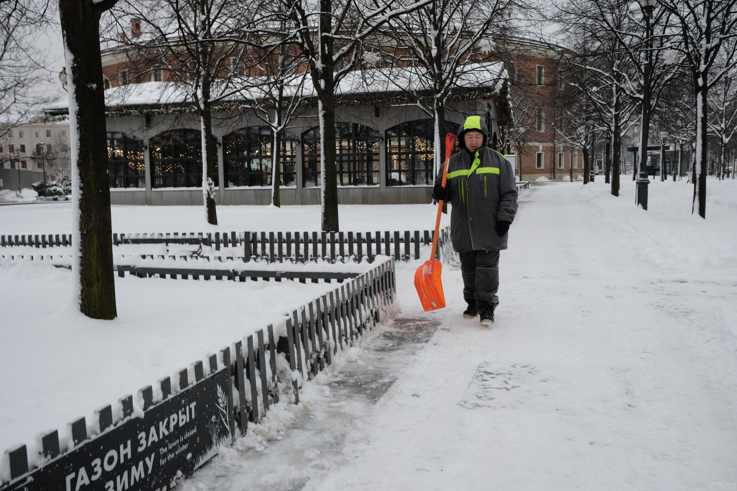 Снег и туман в Санкт-Петербурге. Фотографъ Сергѣевъ. Поймать мгновеніе