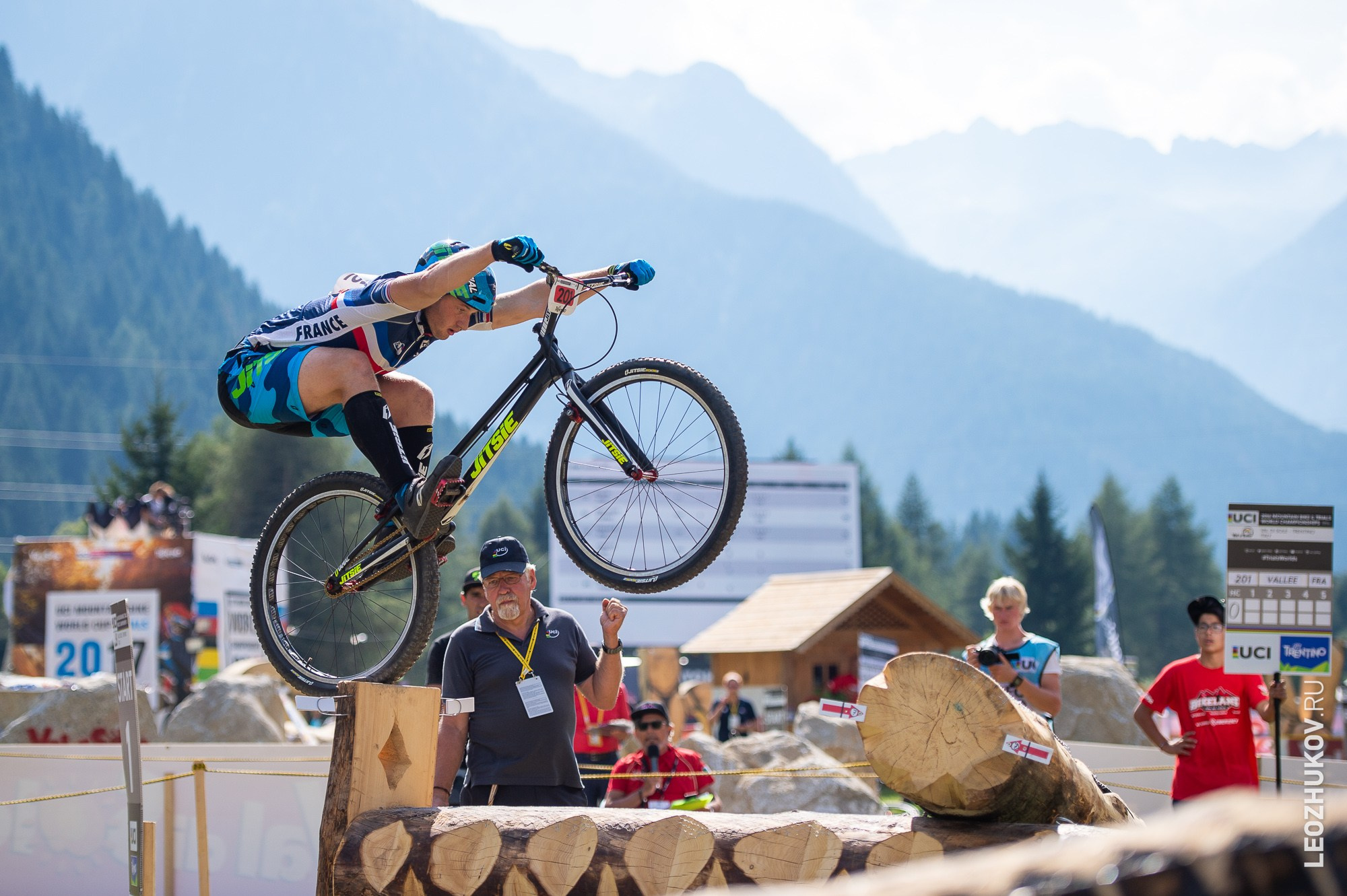 UCI Trials World Championships 2016 — finals. Sports photographer Leonid Zhukov