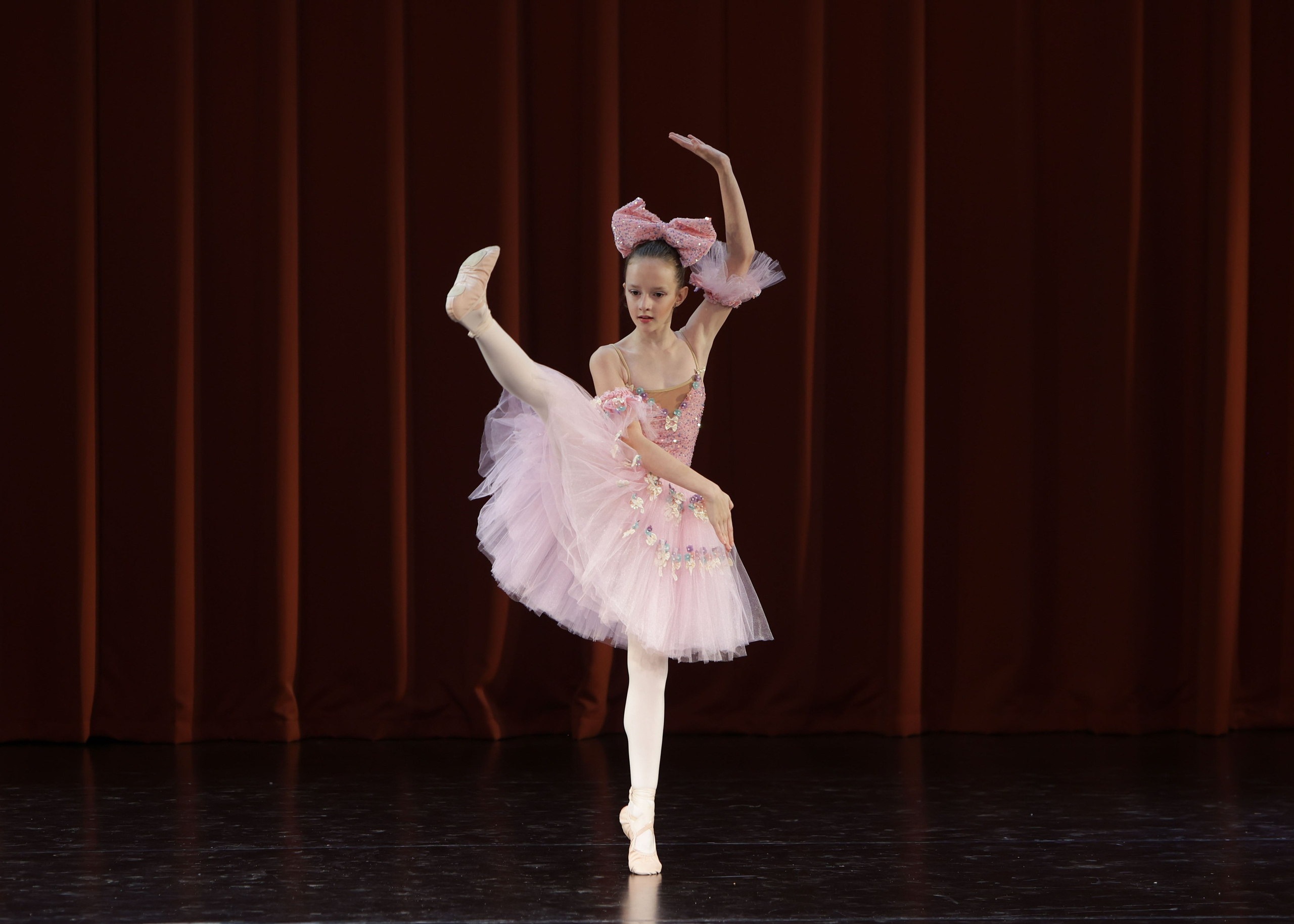 Фестиваль хореографического искусства «КУБОК ЛЕГЕНДЫ — 2025». Выпускные альбомы и школьный фотограф в Подольске, Троицке, Щербинке, Москве и Московской области