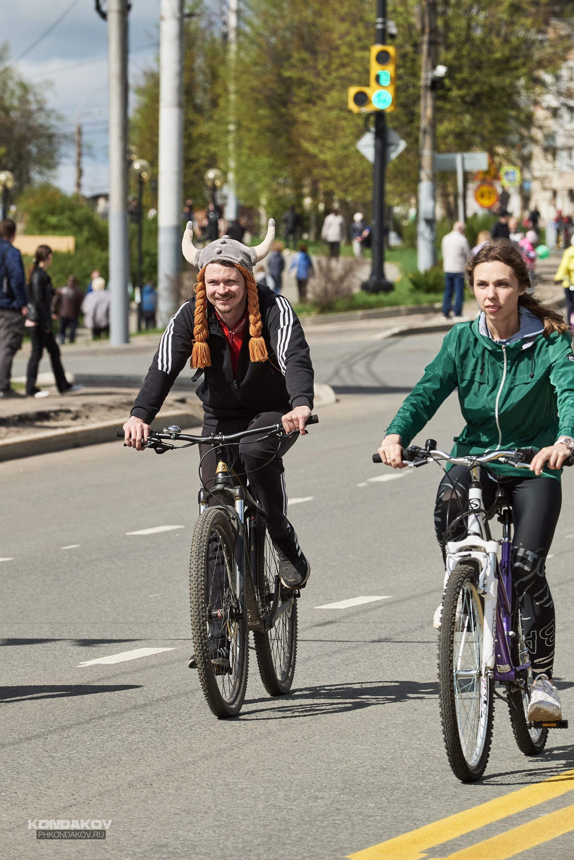 Первомайская эстафета в Иваново 2024 год. Фотограф в Иваново: Каталожная съемка одежды и постельного белья, Wildberries